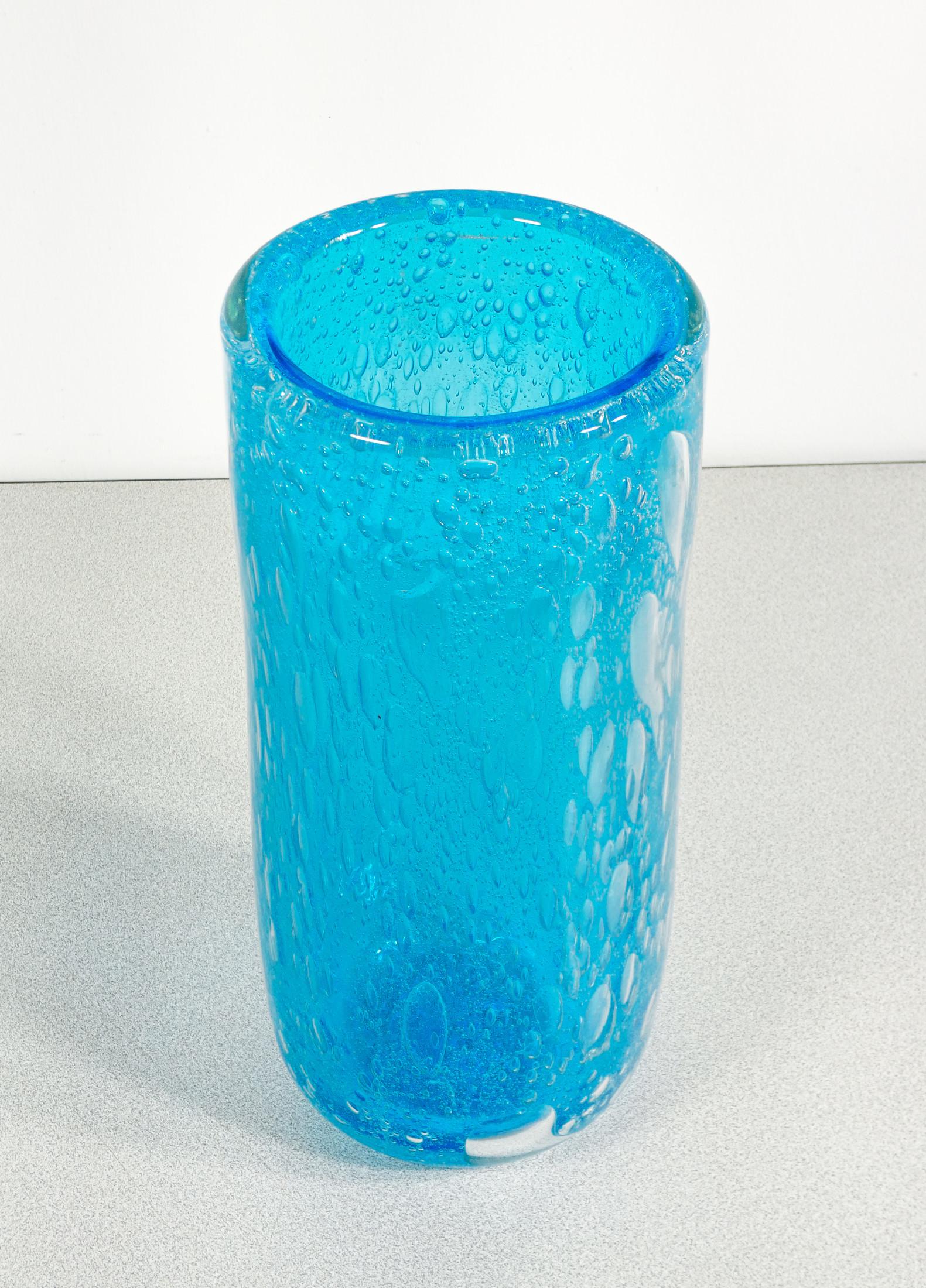 Italian Vase en verre soufflé signé Alessandro BARBARO. Murano en vente