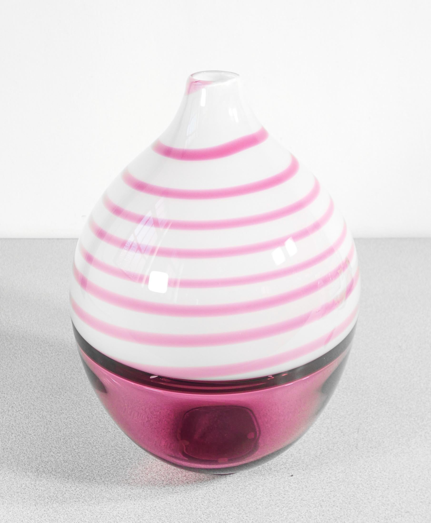 Vase en verre soufflé design Paolo CREPAX. Version rose grand format. 1990s Excellent état - En vente à Torino, IT