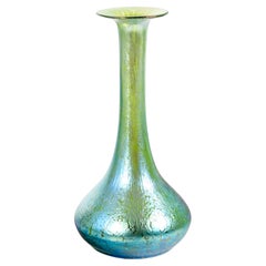LOETZ Austria Papillon crete iridescent blown glass vase. Austria, 1900s