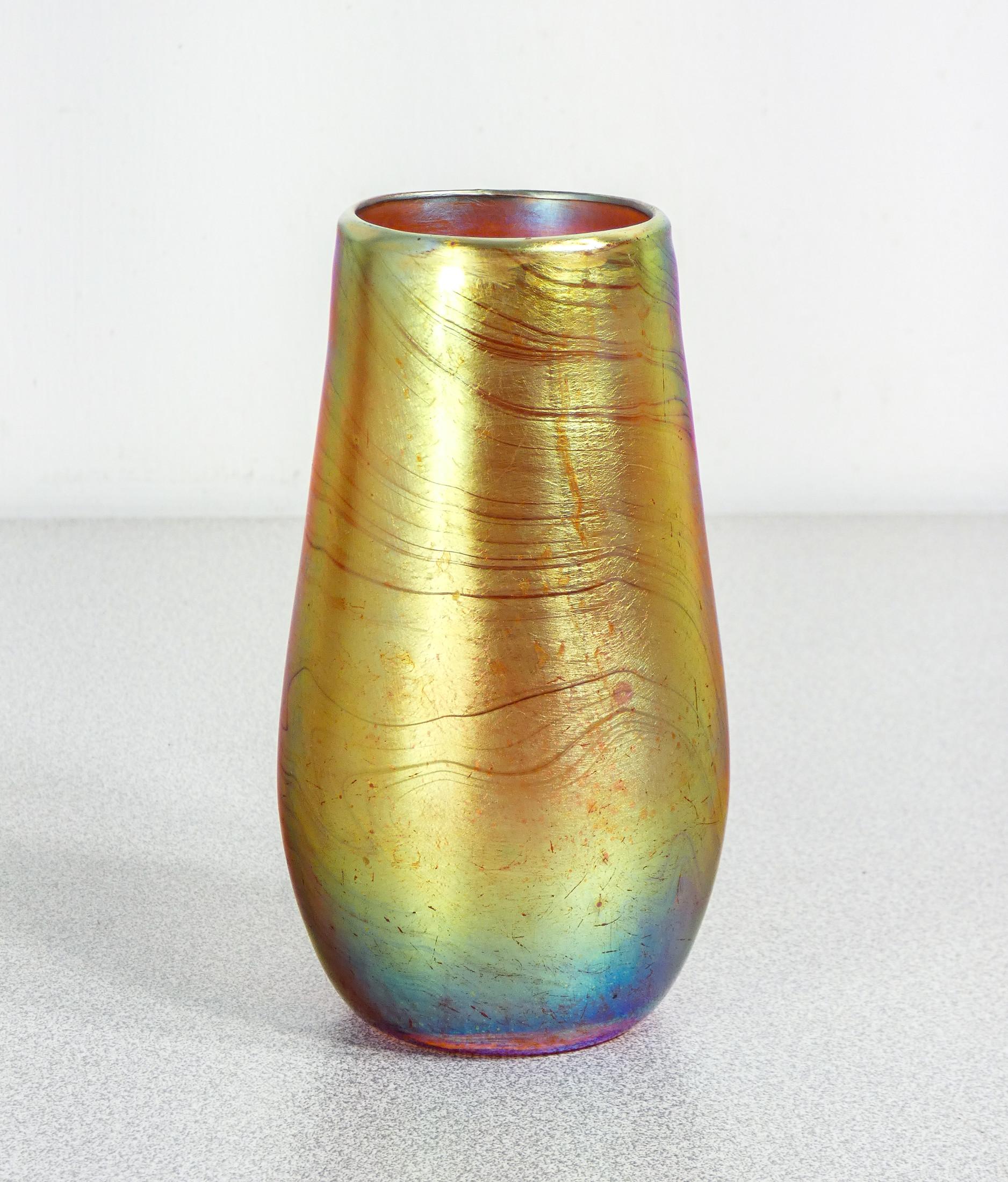 Glass WMF Myra series iridescent blown glass vase. Germany, 1920s/30s For Sale