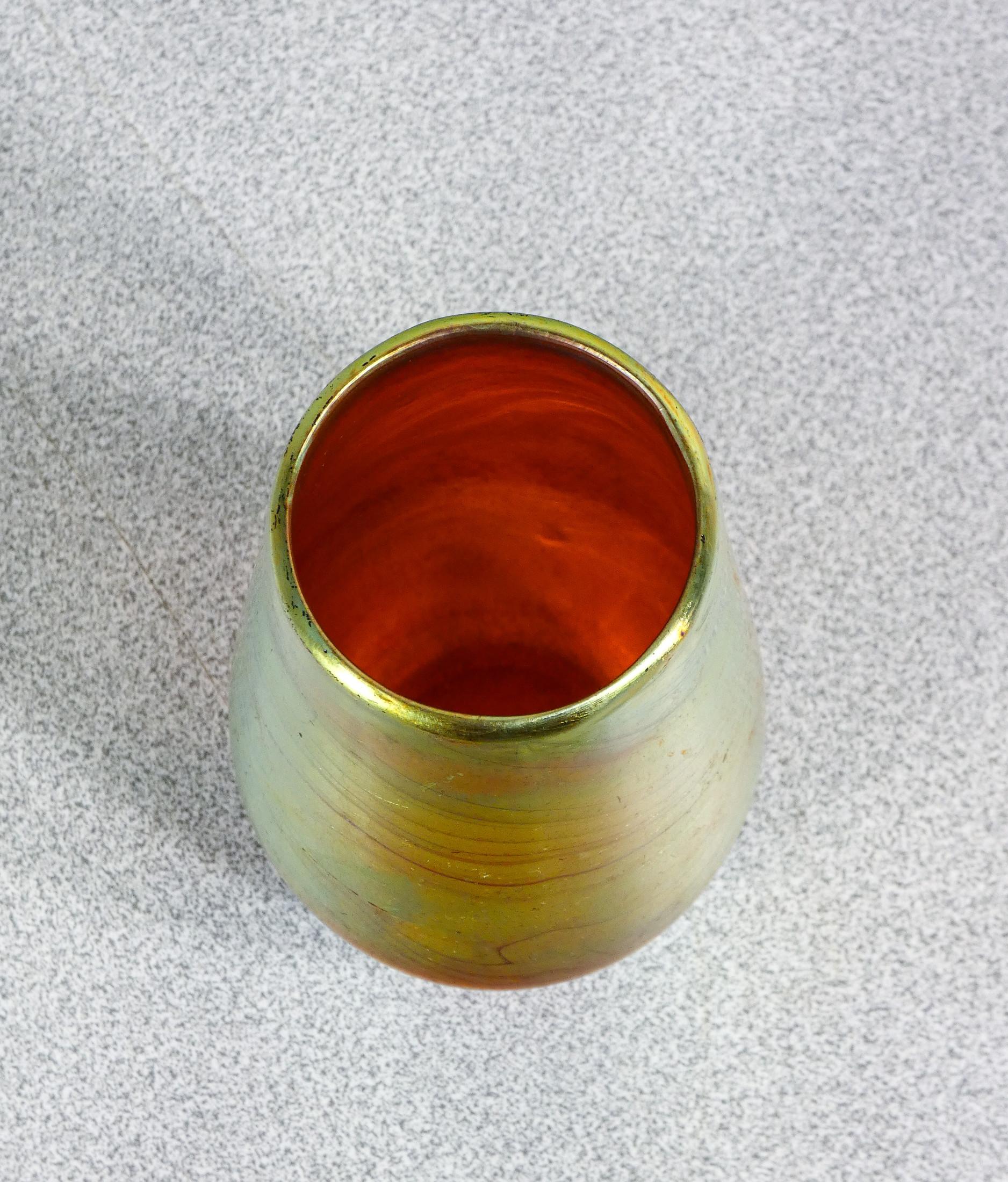 WMF Myra series iridescent blown glass vase. Germany, 1920s/30s For Sale 3