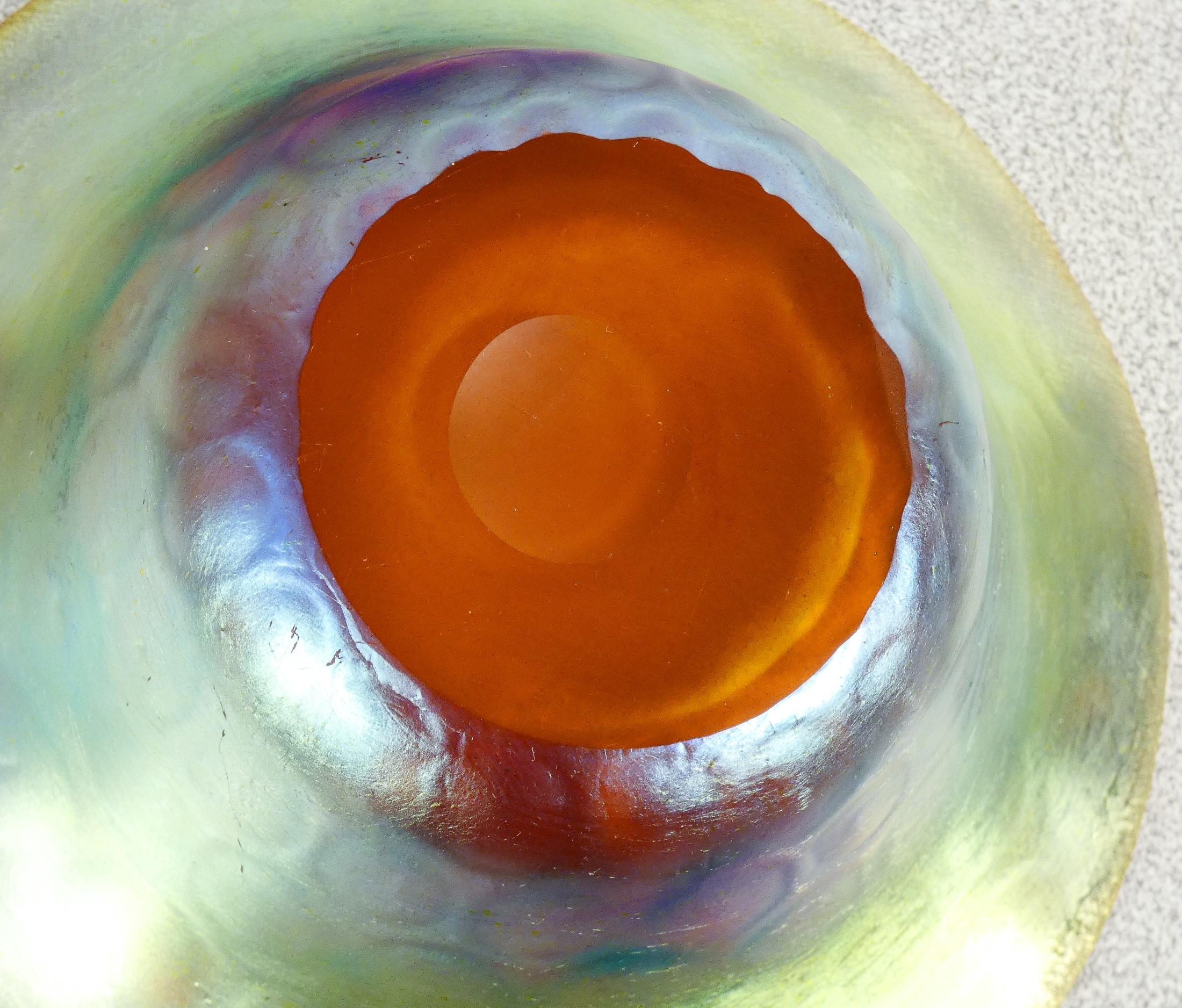 WMF Myra series iridescent blown glass vase. Germany, 1920s/30s For Sale 4