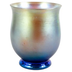 WMF Myra Serie irisierende Vase aus geblasenem Glas. Deutschland, 1920er/30er Jahre