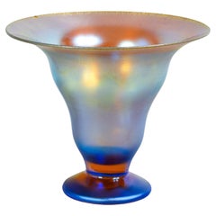 WMF Myra Serie irisierende Vase aus geblasenem Glas. Deutschland, 1920er/30er Jahre