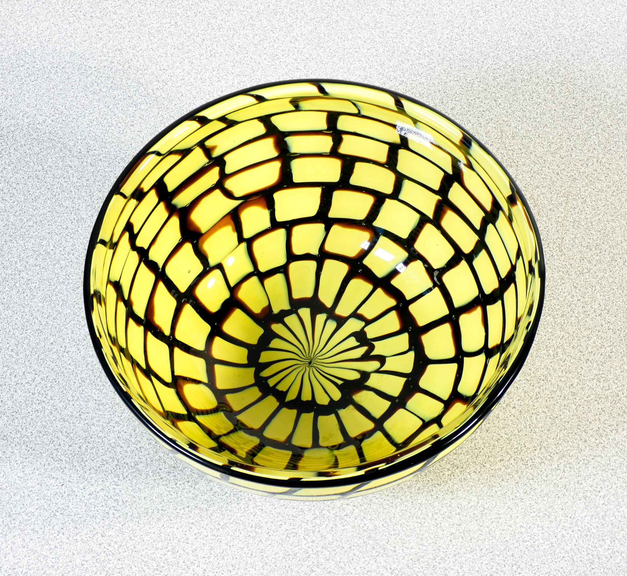Late 20th Century Vaso in vetro soffiato 
