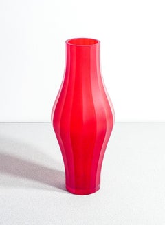Vase en verre soufflé de Murano rouge. Italie, années 1980