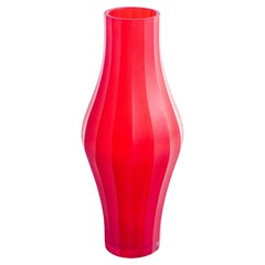 Vase en verre soufflé de Murano rouge. Italie, années 1980