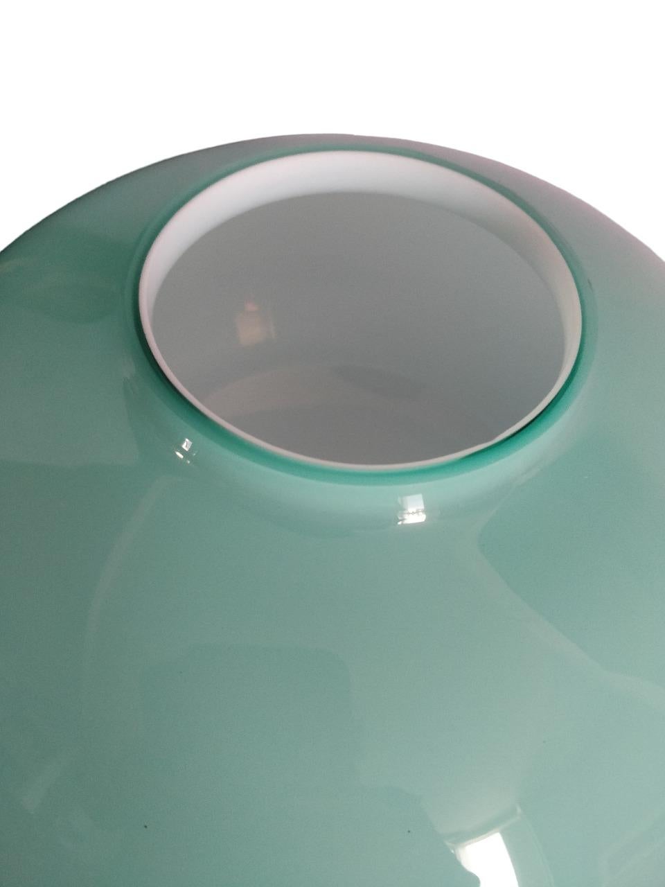 Late 20th Century Vase en verre vert par IVV Industria Vetraria Valdarnese, Italie, années 1970 en vente
