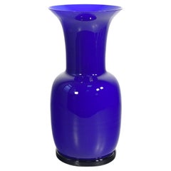 Vaso Incamiciato mod. 3314, firmato VENINI Italia, design by Tomaso BUZZI. 1982