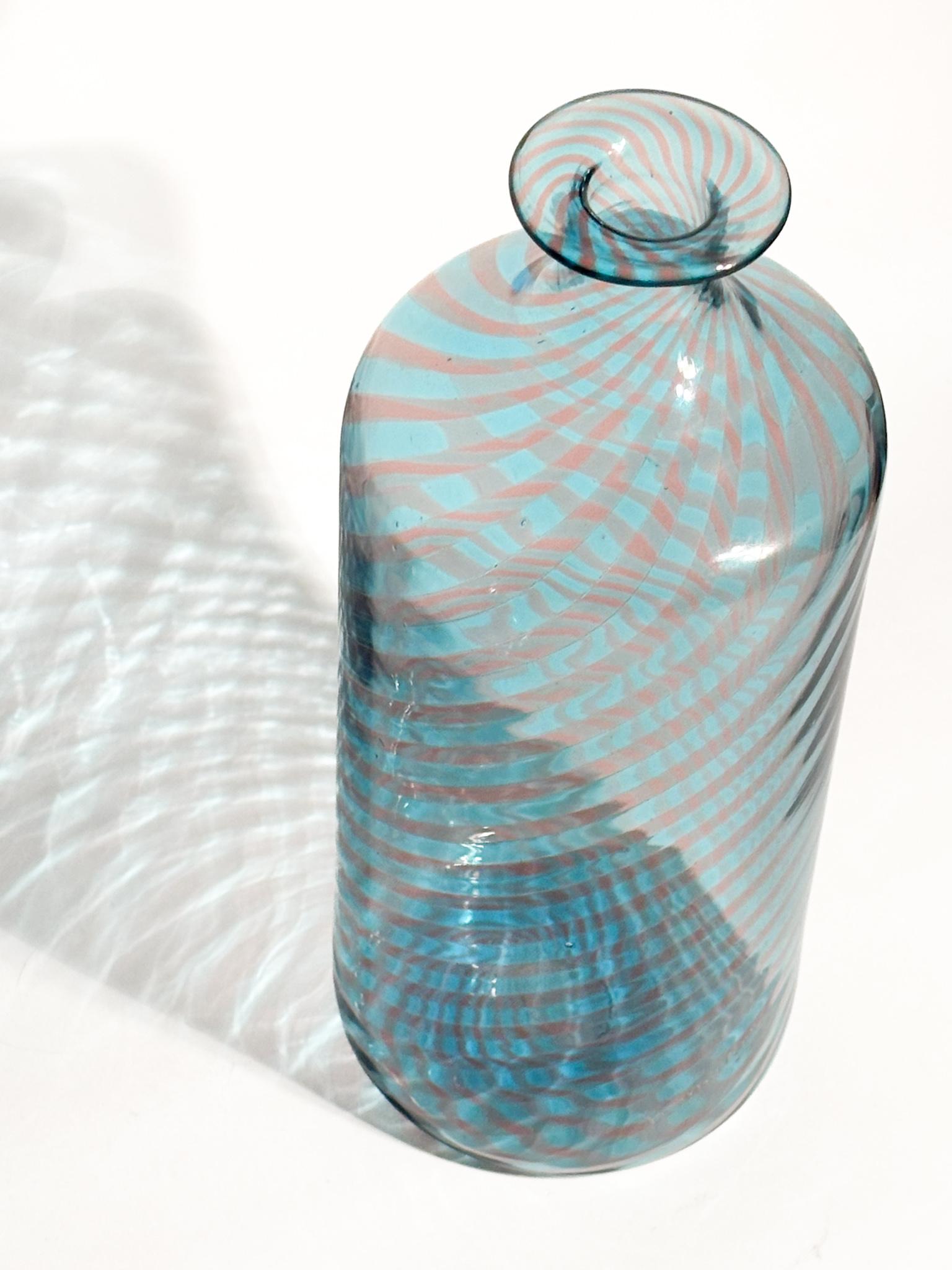 Vaso Monofiore La Murrina in Vetro di Murano Azzurro e Rosa Anni 80 in vendita 9