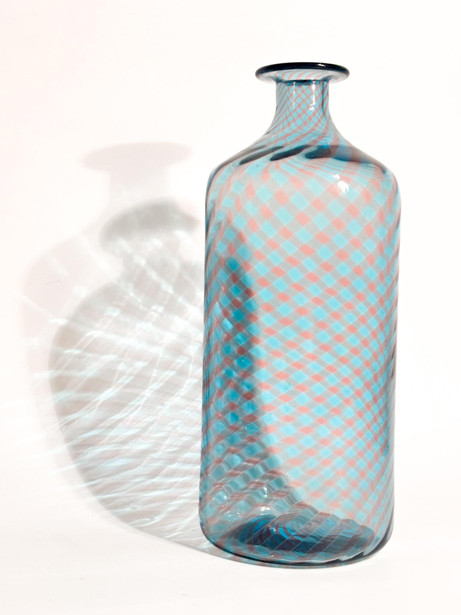 Late 20th Century Vaso Monofiore La Murrina in Vetro di Murano Azzurro e Rosa Anni 80 in vendita