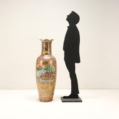 Jarrón monumental de porcelana tipo Satsuma, China c. 1990.