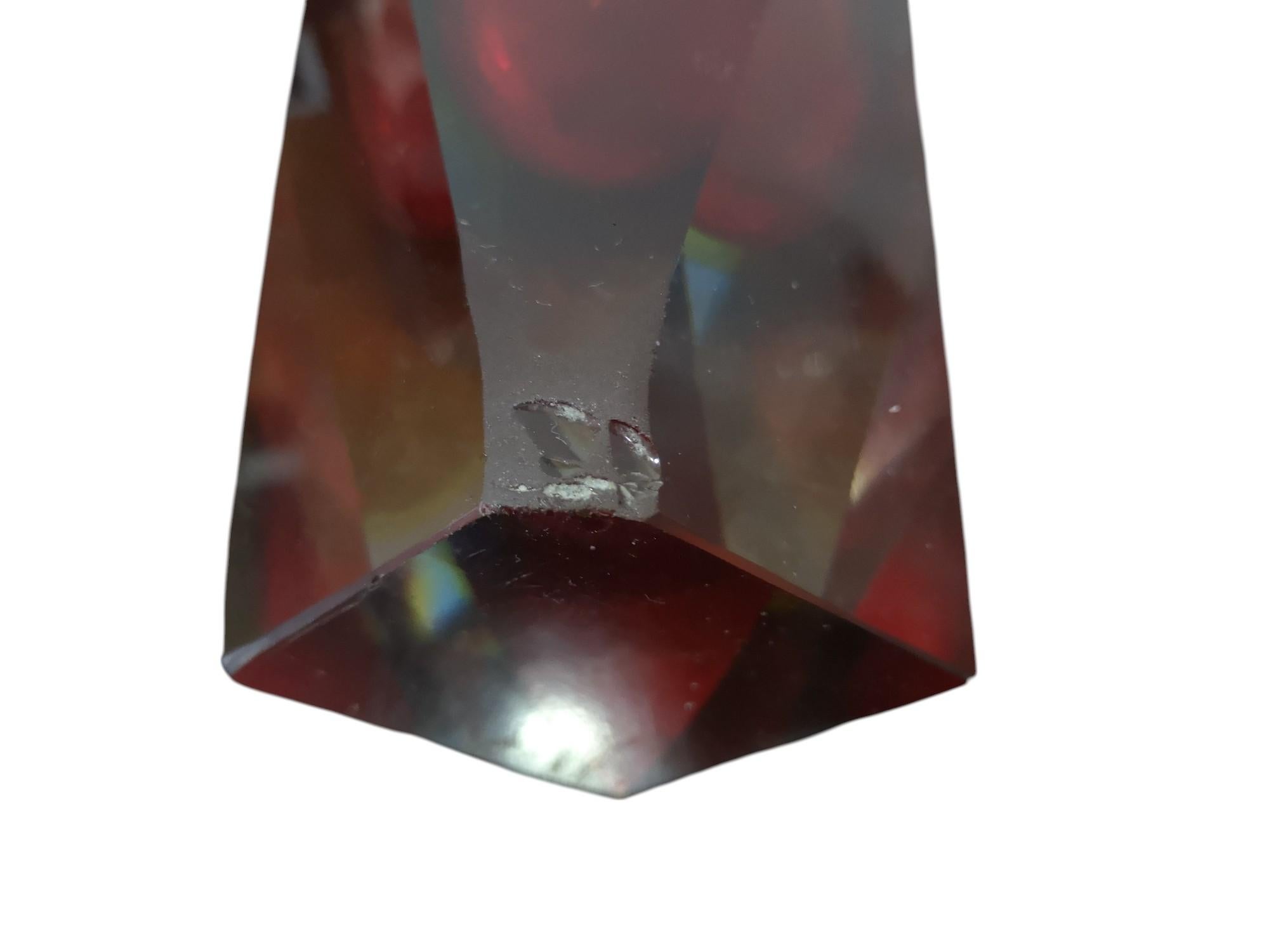 Jarrón facetado sumergido de cristal de Murano de los años 60 Mid-20th Century en venta