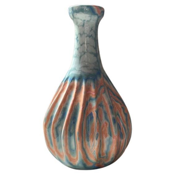 Vase n° 126 en céramique marbrée émaillée