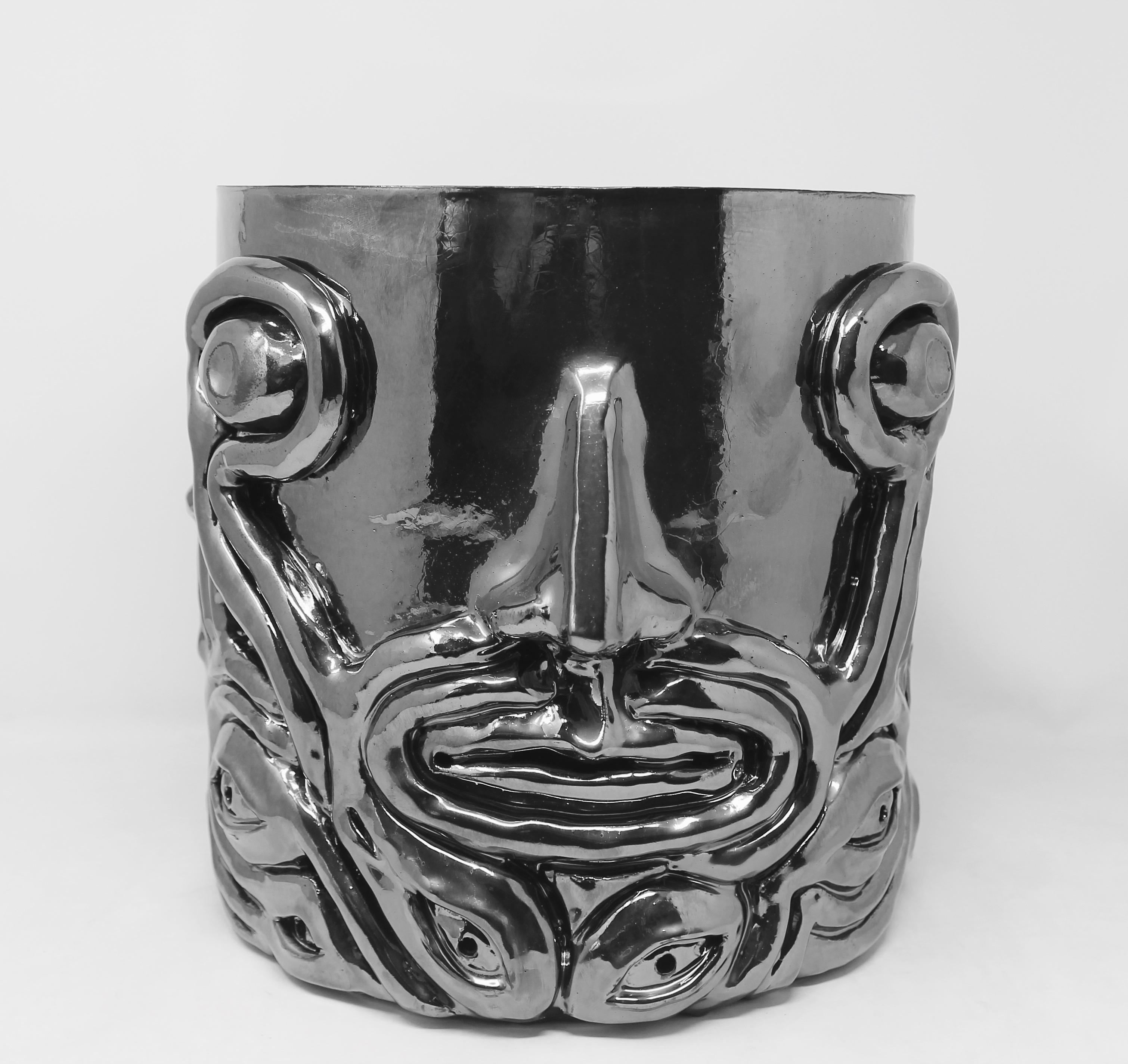 Freaklab-Vase, vollständig von Hand gefertigt aus Keramik, grüne Farbe im Angebot 2