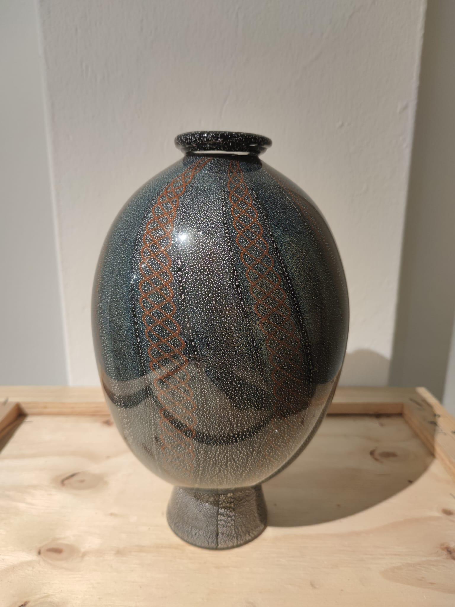 Mid-20th Century Ovoid Vase from the Neri Argento Series, Carlo Scarpa For Sale