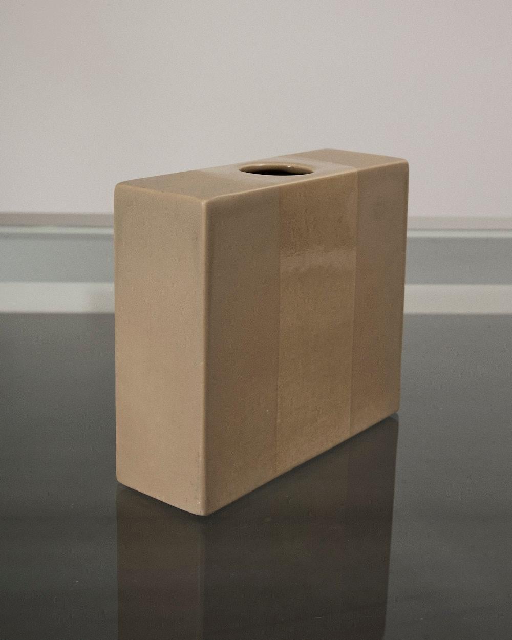 Italian Ceramic flower vase, Ettore Sottsass for Il Sestante For Sale