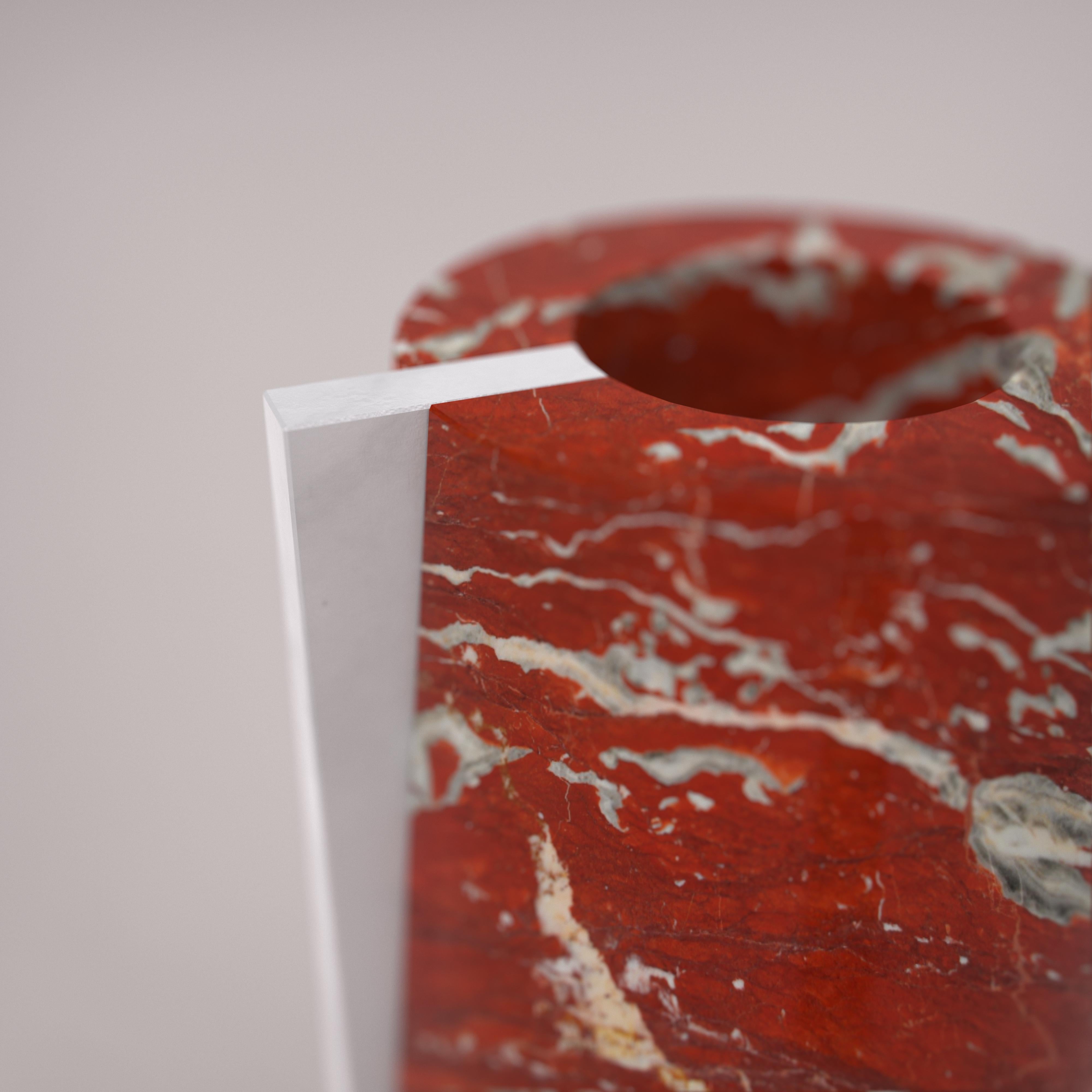 Red marble and white Carrara marble flower vase by Carcino Design In New Condition For Sale In Treviso, IT