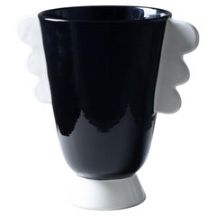 Vaso postmoderno in ceramica nera e bianca Rometti 1980