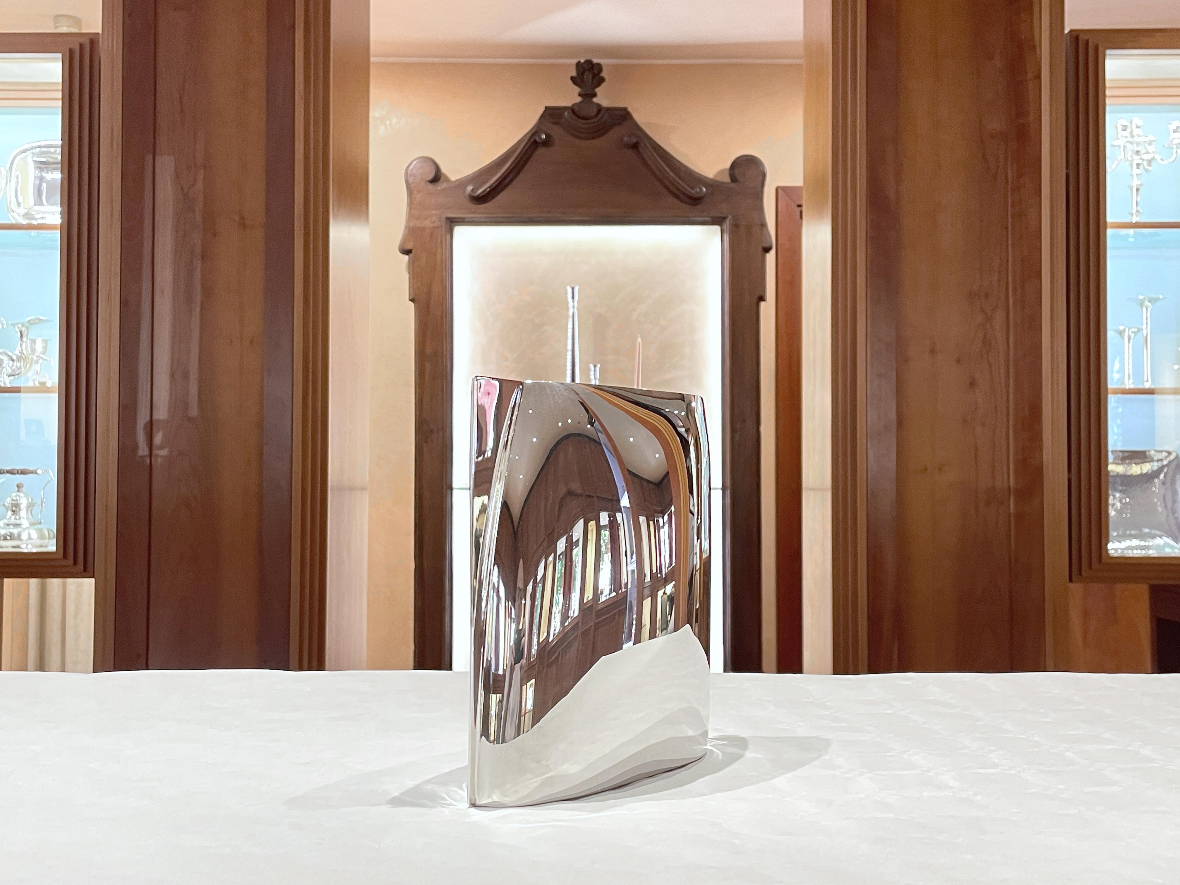 Contemporaneo Vaso Quadro grande De Vecchi Milano 1935 in argento sterling 925 in vendita