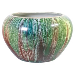 Vaso S. C. RICHARD San Cristoforo in ceramica e smalto policromo. Italia, 1930s