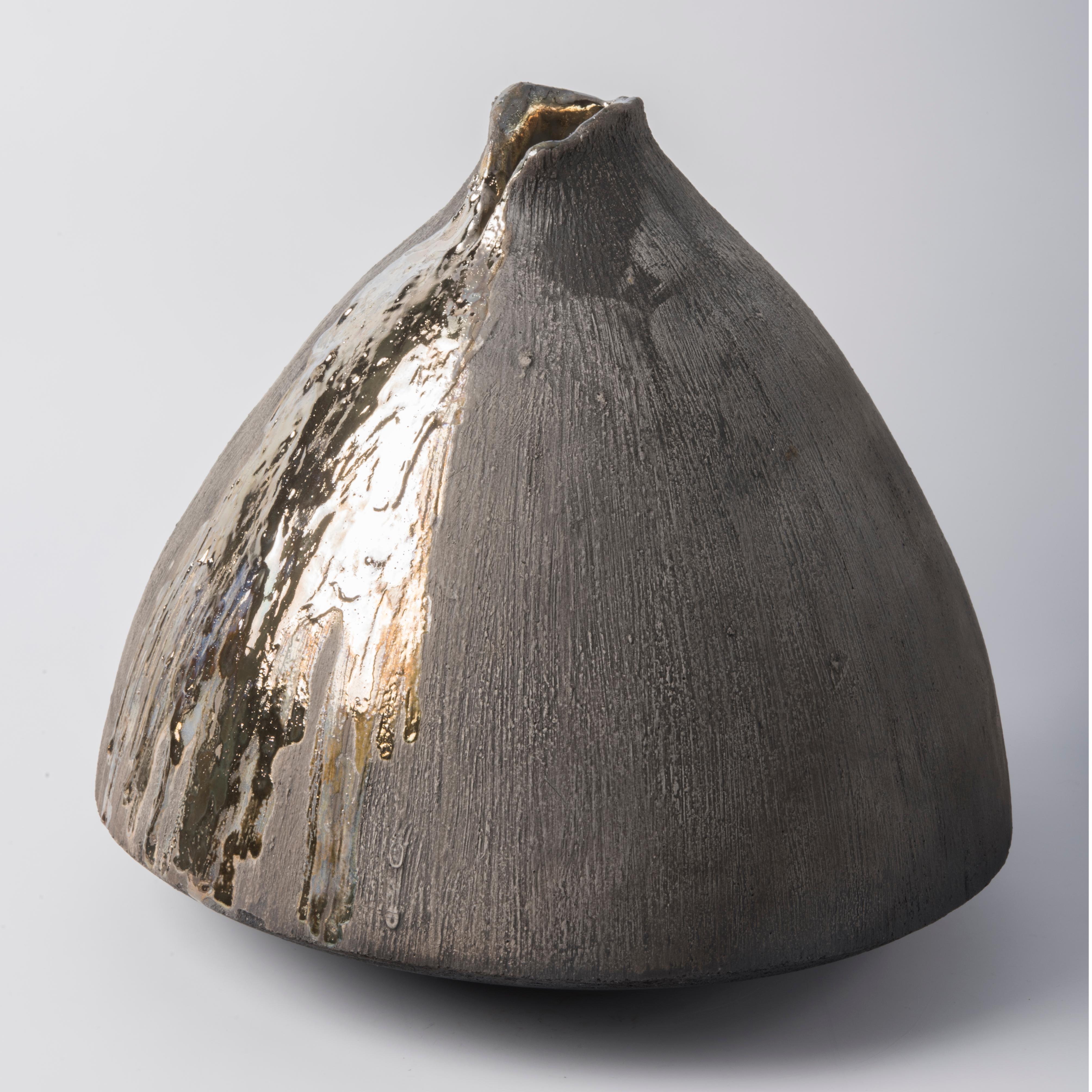 Vase Skulptur BALLERINA von Nino Basso Einzigartiges Stück in handgefertigter Raku-Keramik (Moderne) im Angebot