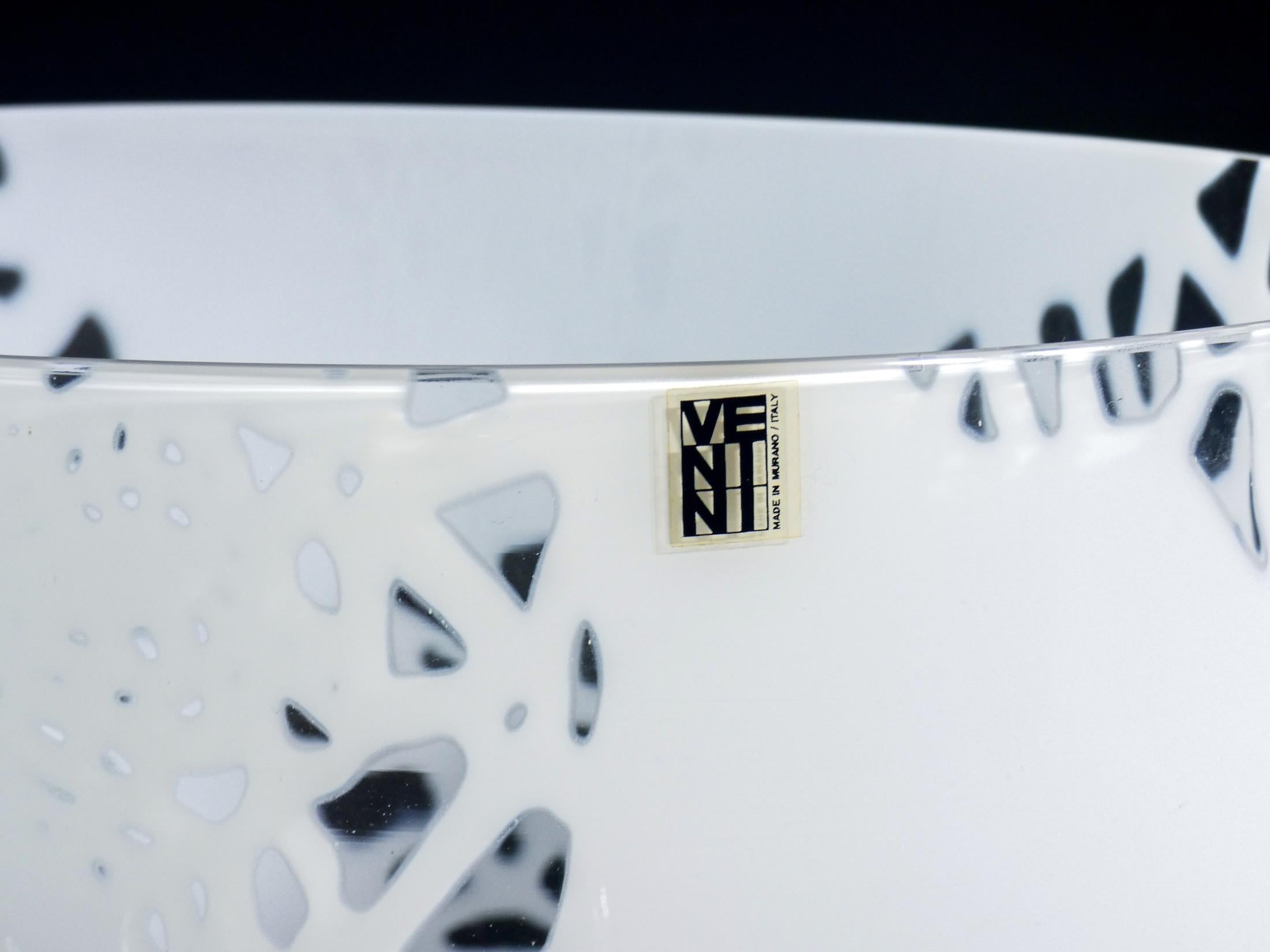 Vase, Merletti series, design THORSSEN & KARLSSON for VENINI. Murano, 1979 3