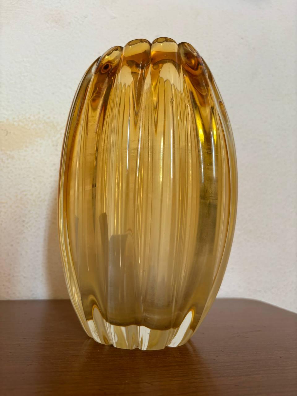 Machine-Made Amber-Gold submerged vase  Flavio Poli for Seguso  1950. For Sale