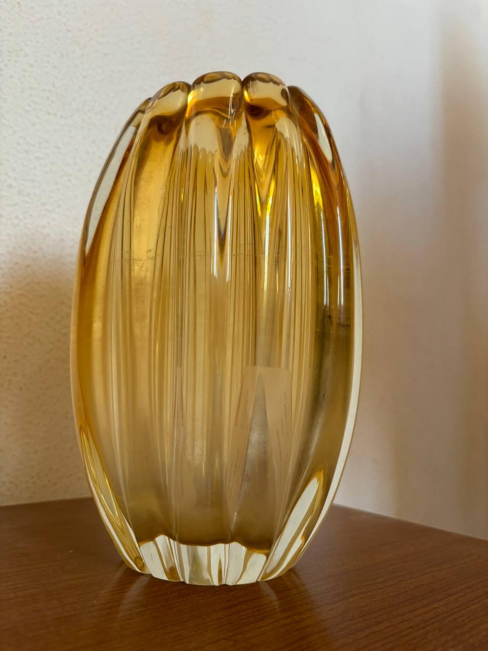 Amber-Gold submerged vase  Flavio Poli for Seguso  1950. In Good Condition For Sale In Palermo, IT