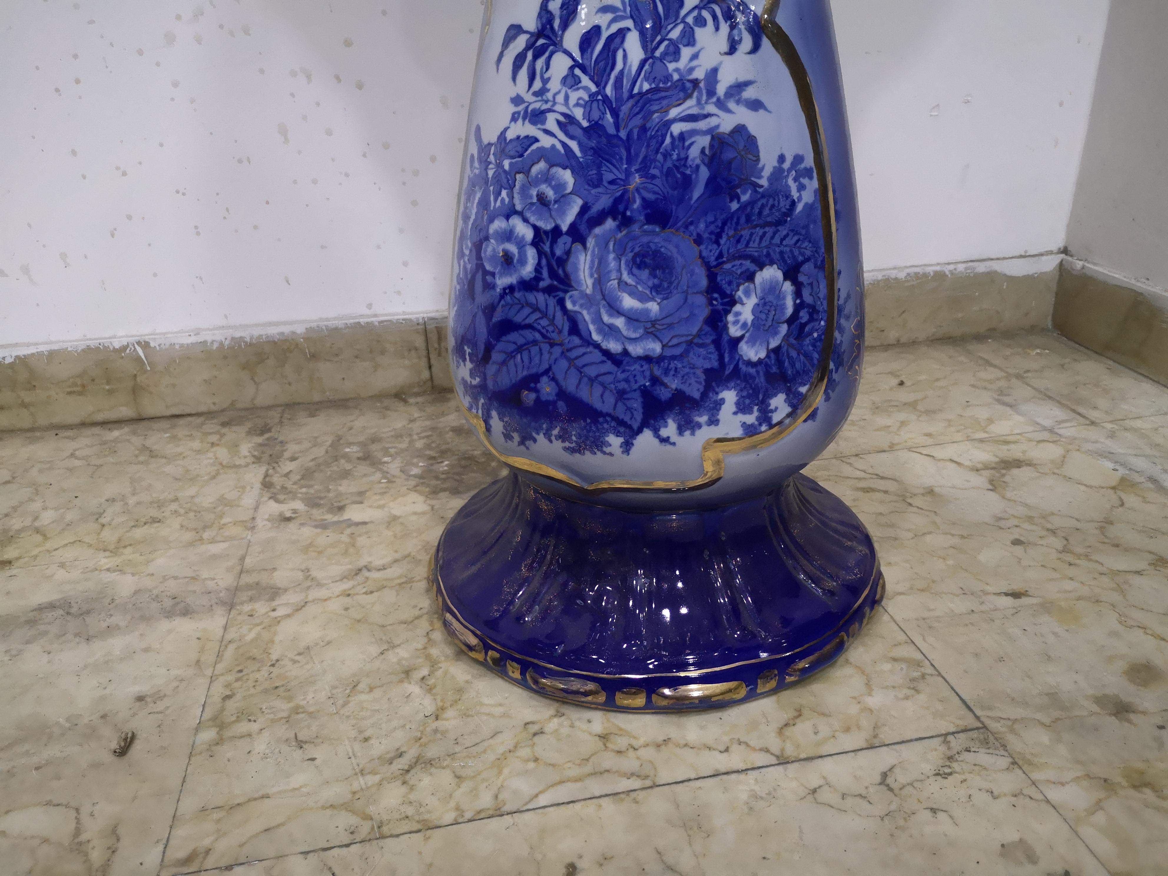 French Vaso su piedistallo di Jardiniere U&C Sarreguemines, XIX secolo For Sale