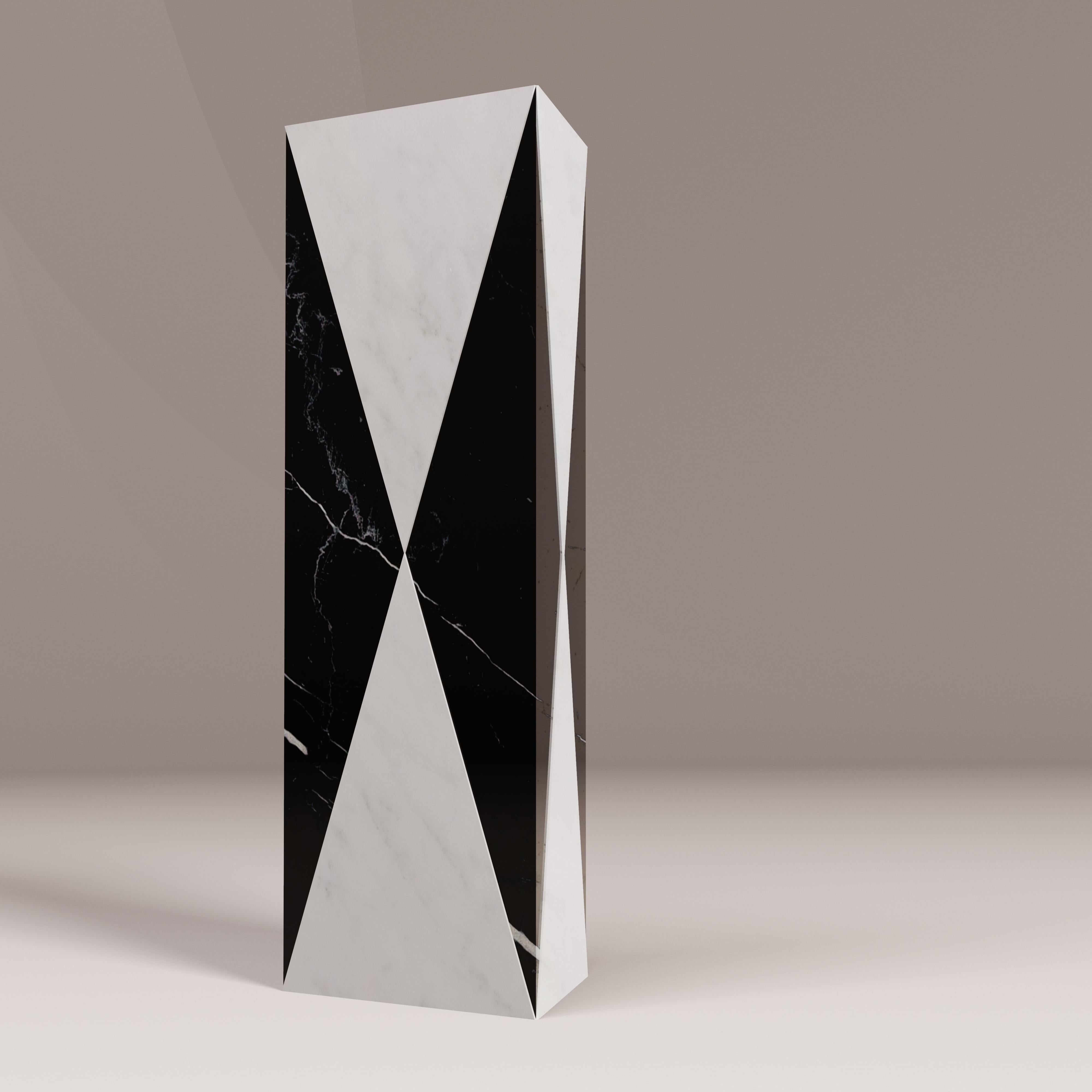 Contemporary Triangular Vase in White Carrara Marble and Black Marquina by Carcino Design For Sale