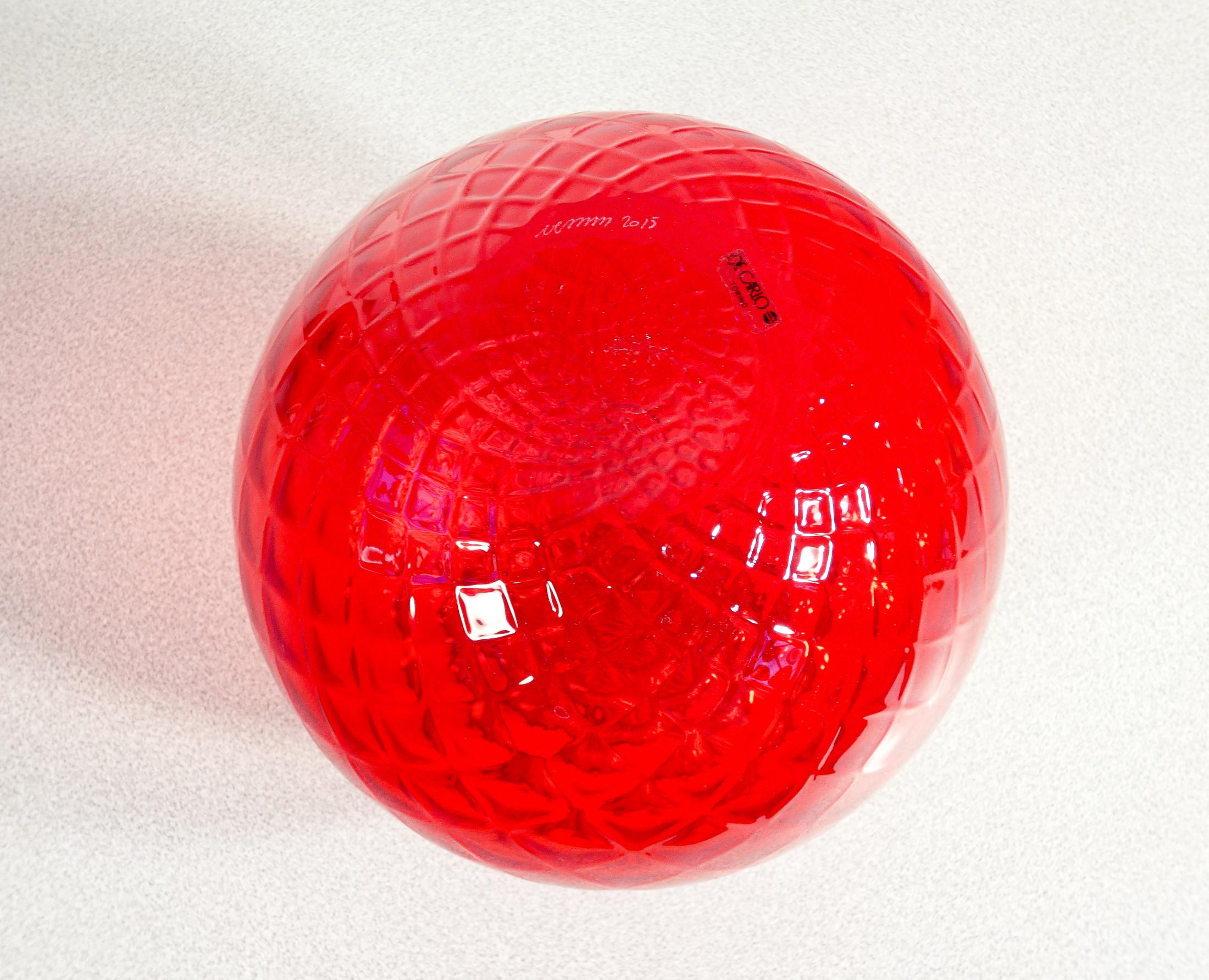 Vetro Vaso VENINI Monofiore rosso, in vetro soffiato Balloton. Murano, 2015 in vendita