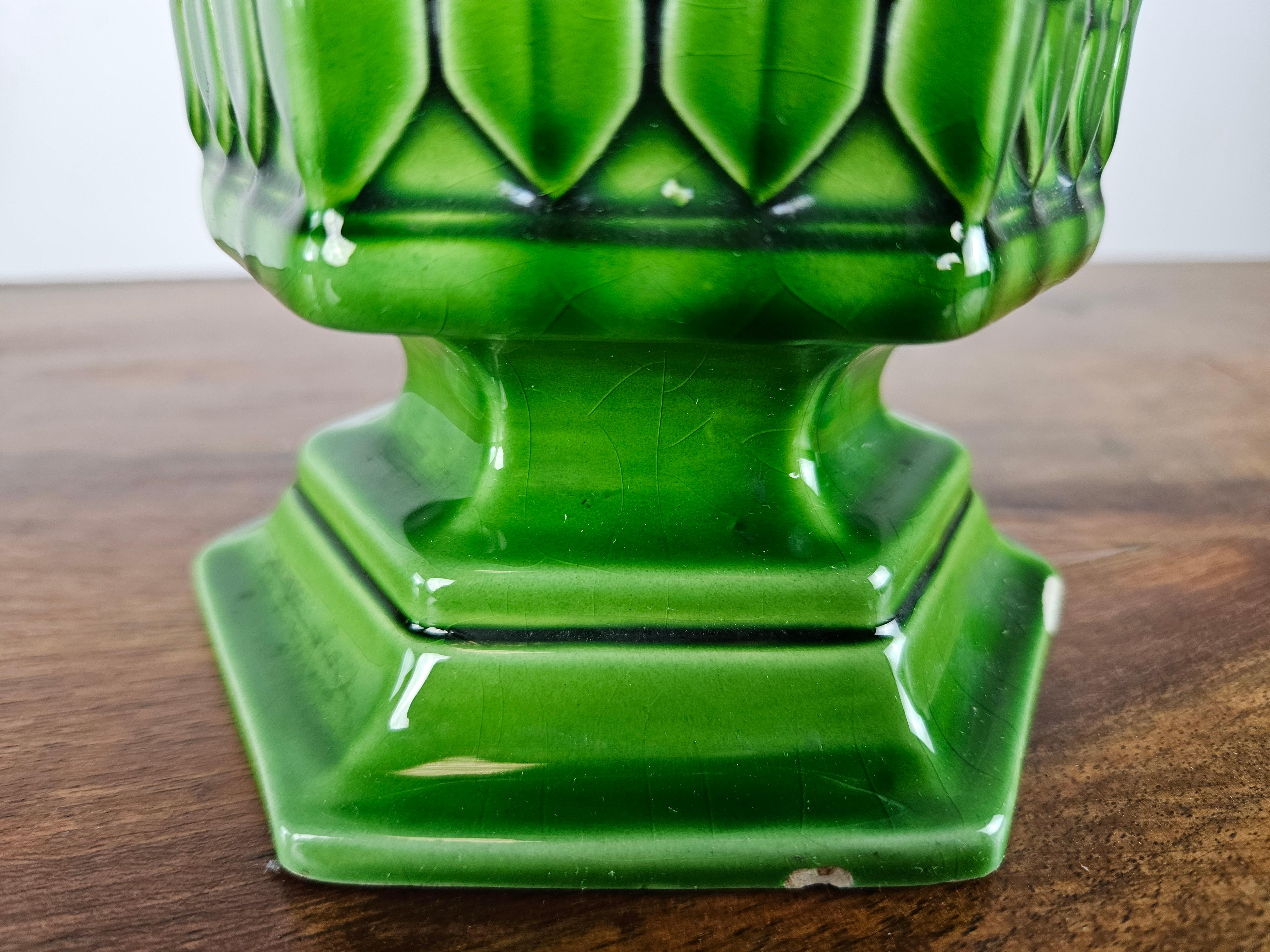 Vase vert italien en céramique de Bassano en vente 5