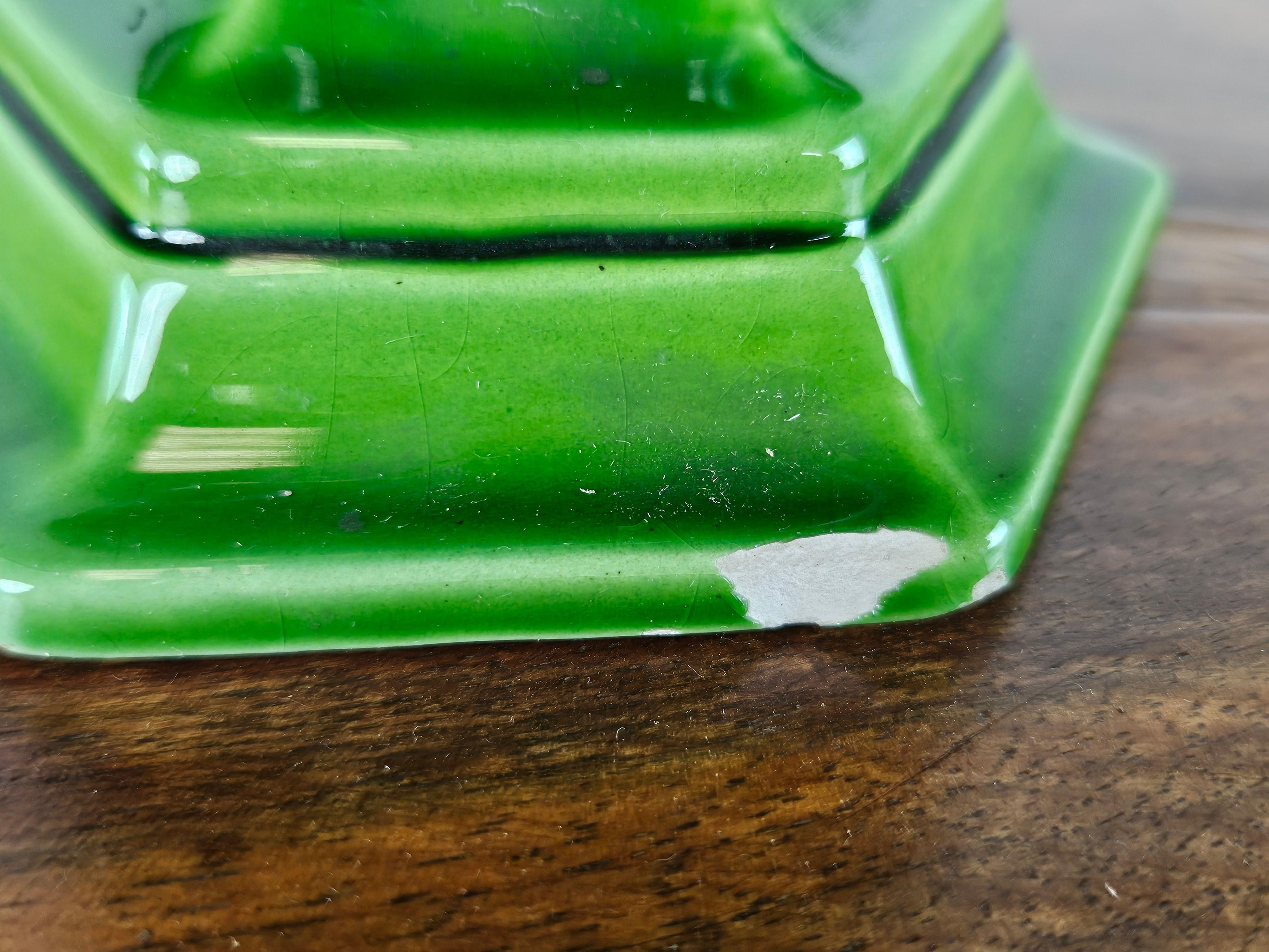 Vase vert italien en céramique de Bassano en vente 7