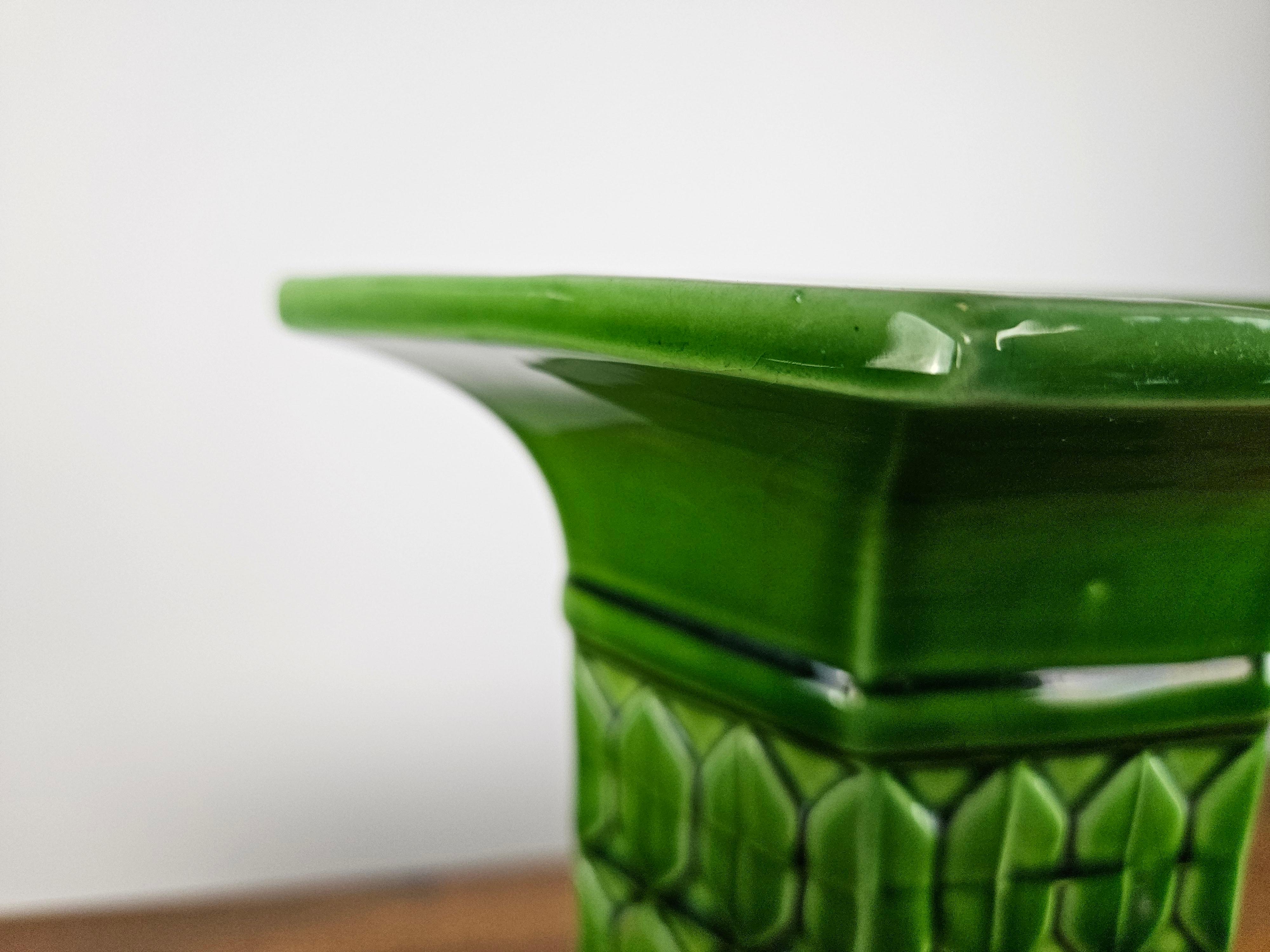 Vase vert italien en céramique de Bassano en vente 2