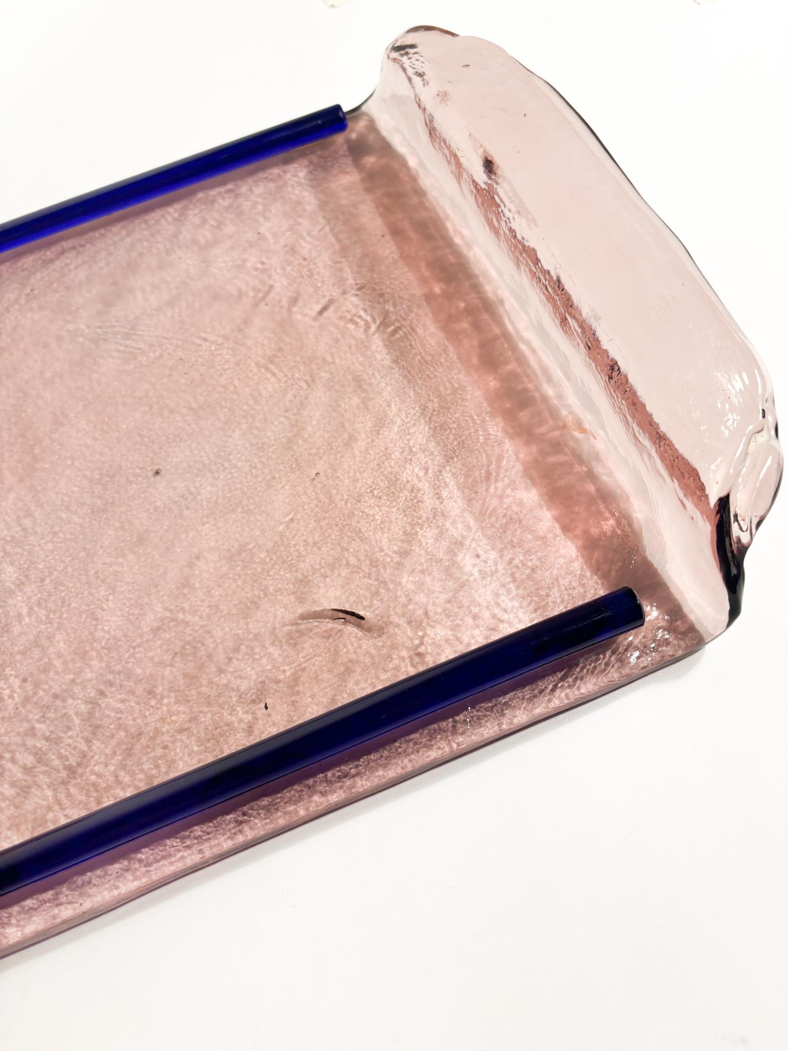 Plateau en verre soufflé de Murano de forme géométrique des années 80 Bon état - En vente à Milano, MI