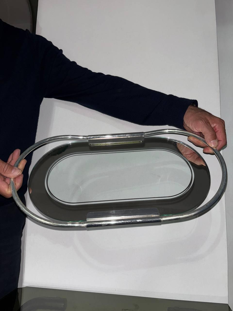 Mid-Century Modern Plateau Fontana Arte avec bords en miroir et laiton du milieu du siècle. en vente