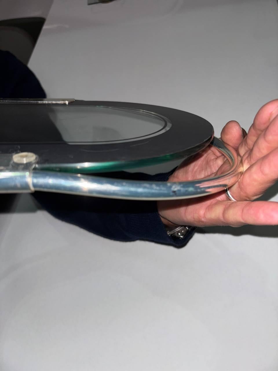 Italian Plateau Fontana Arte avec bords en miroir et laiton du milieu du siècle. en vente