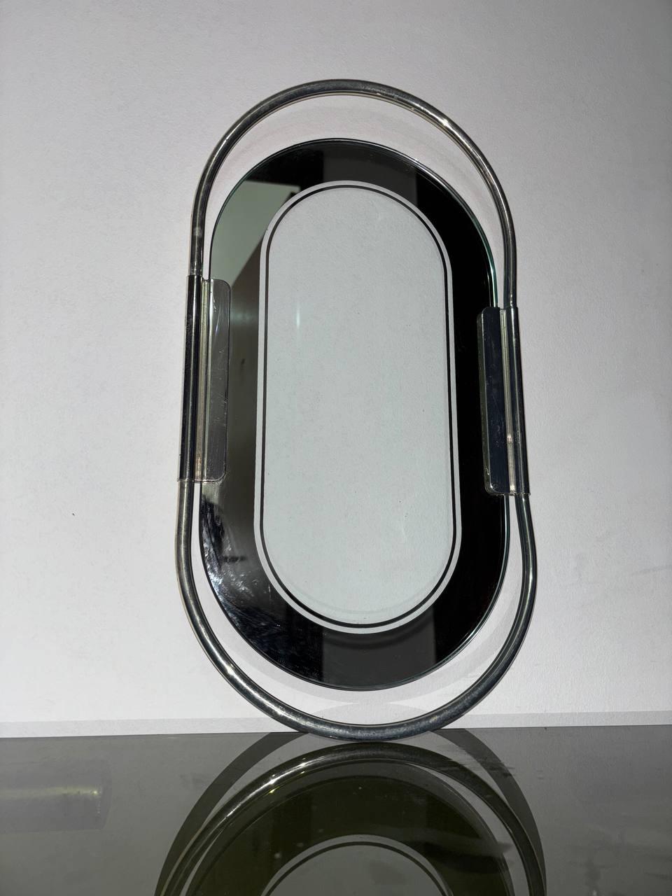 Fait main Plateau Fontana Arte avec bords en miroir et laiton du milieu du siècle. en vente