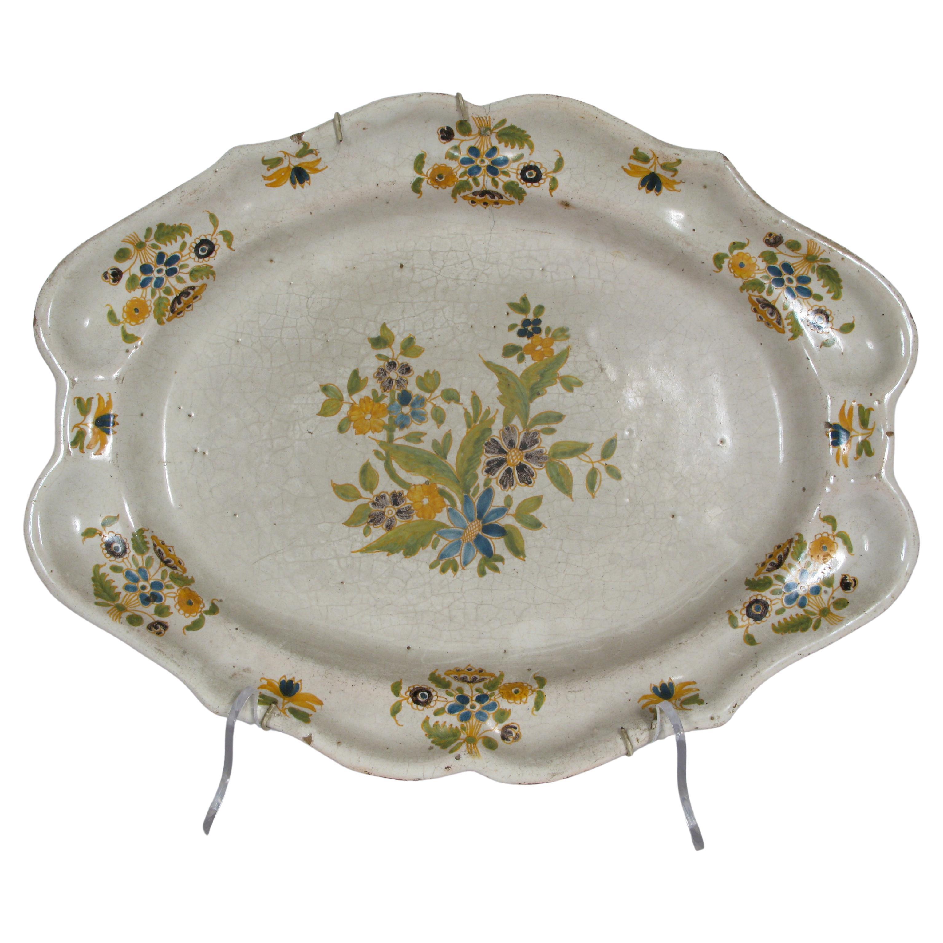 Majolica tray, Lombardy 19th century For Sale