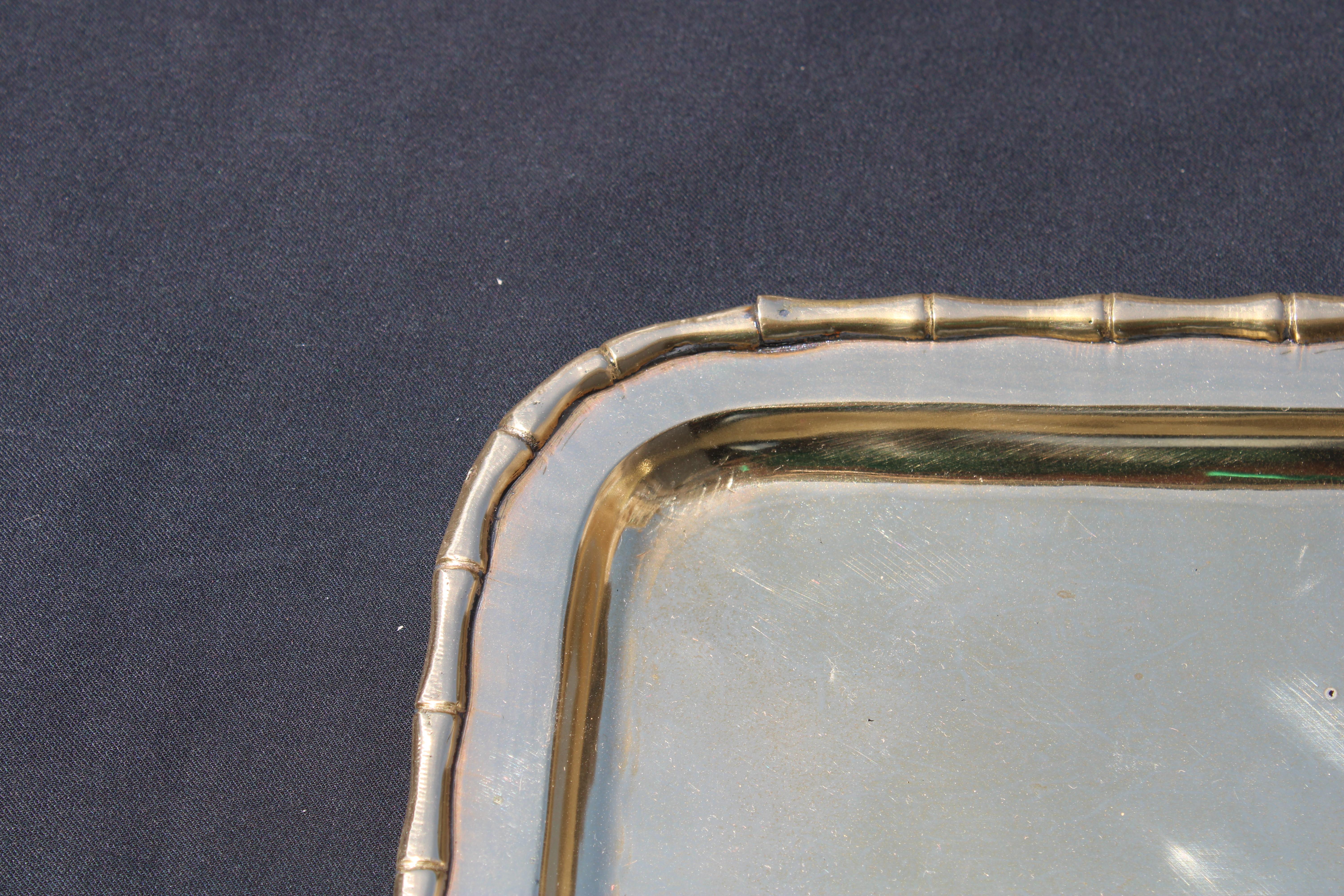 Late 20th Century Vassoio in Solido Ottone Italiano 1970 Rettangolare con cornice in Bambù en vente