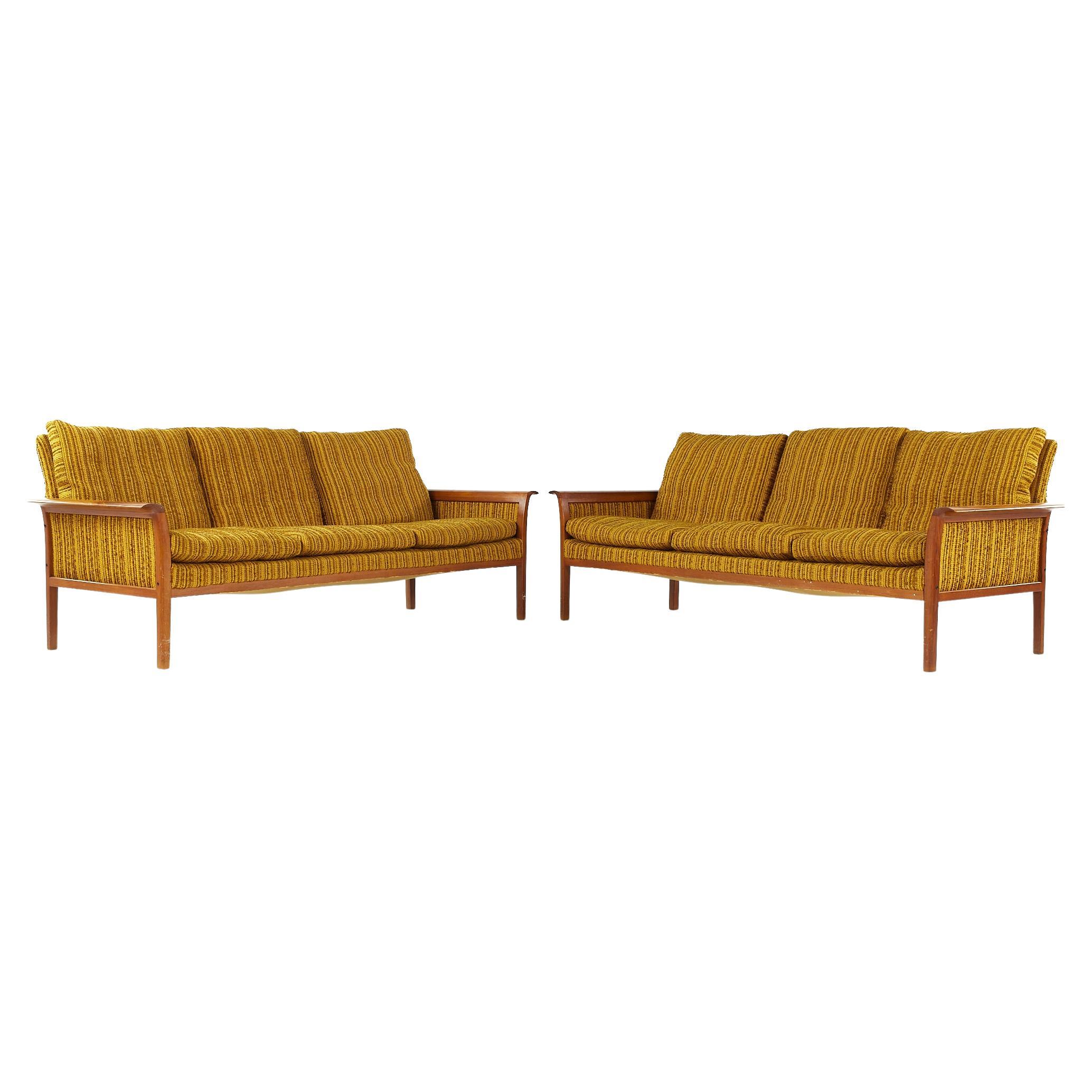 Midcentury Leather and Teak Sofa "Gotland" Ikea, Sweden, 1967 For Sale