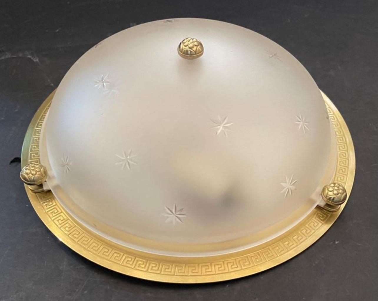 Vaughan Pair Regency Greek Key Brass Star Frosted Glass Flush Mount 2 Fixtures In Good Condition For Sale In Roslyn, NY