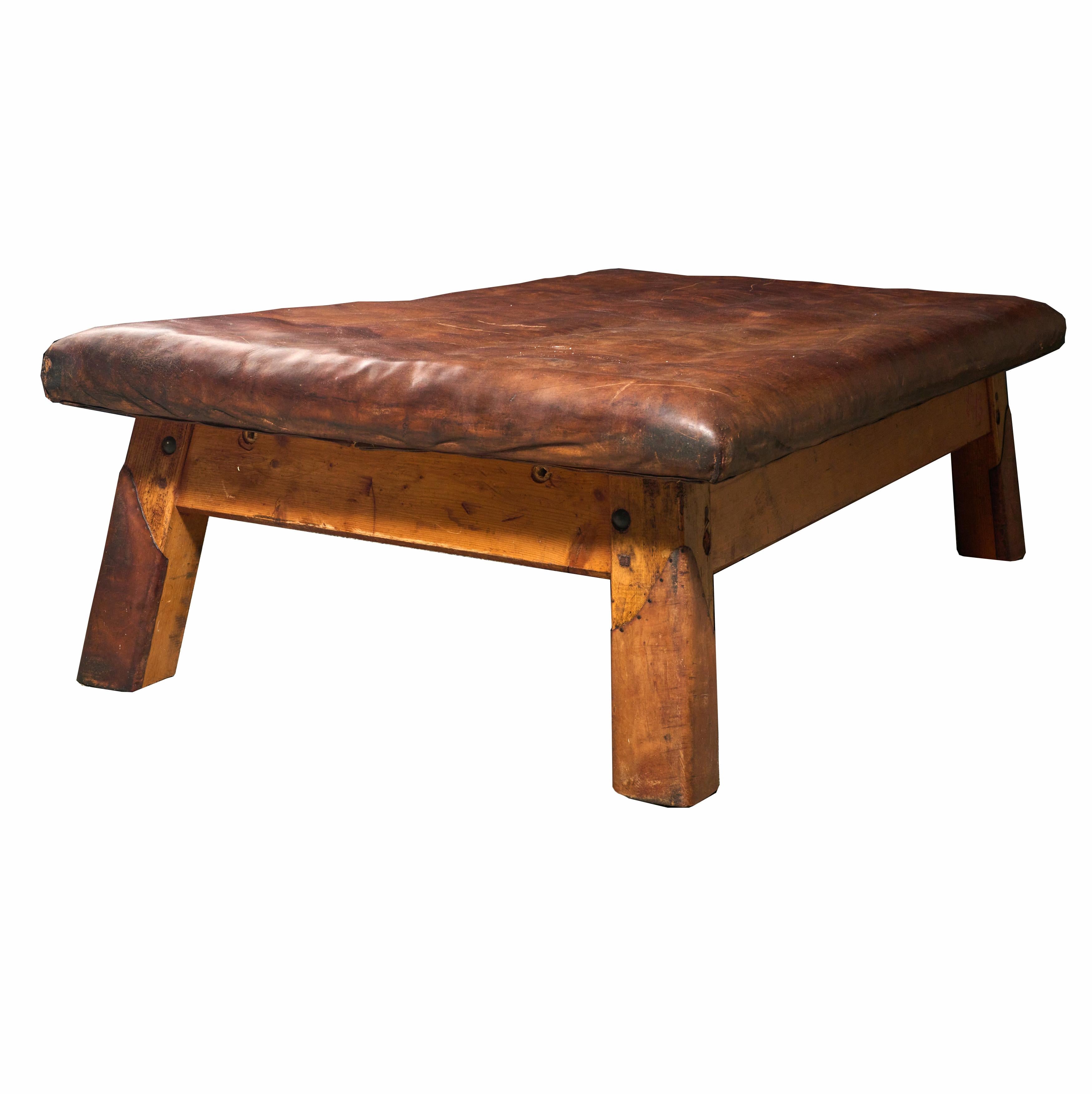 Vaulting Horse Bench/Table In Good Condition For Sale In Chicago, IL