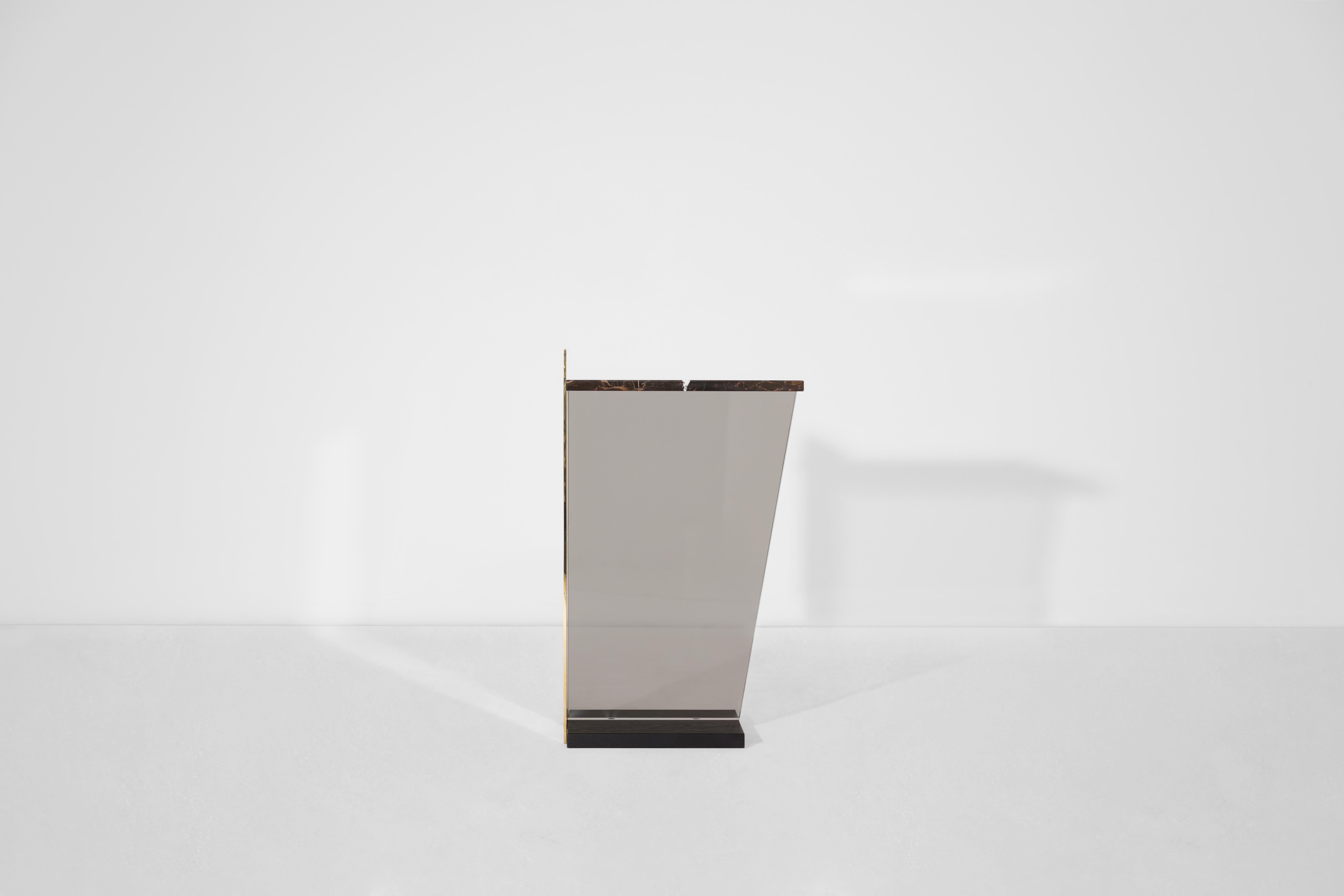 Vaust, Table d'Appoint, 2017 Neuf - En vente à Los Angeles, CA