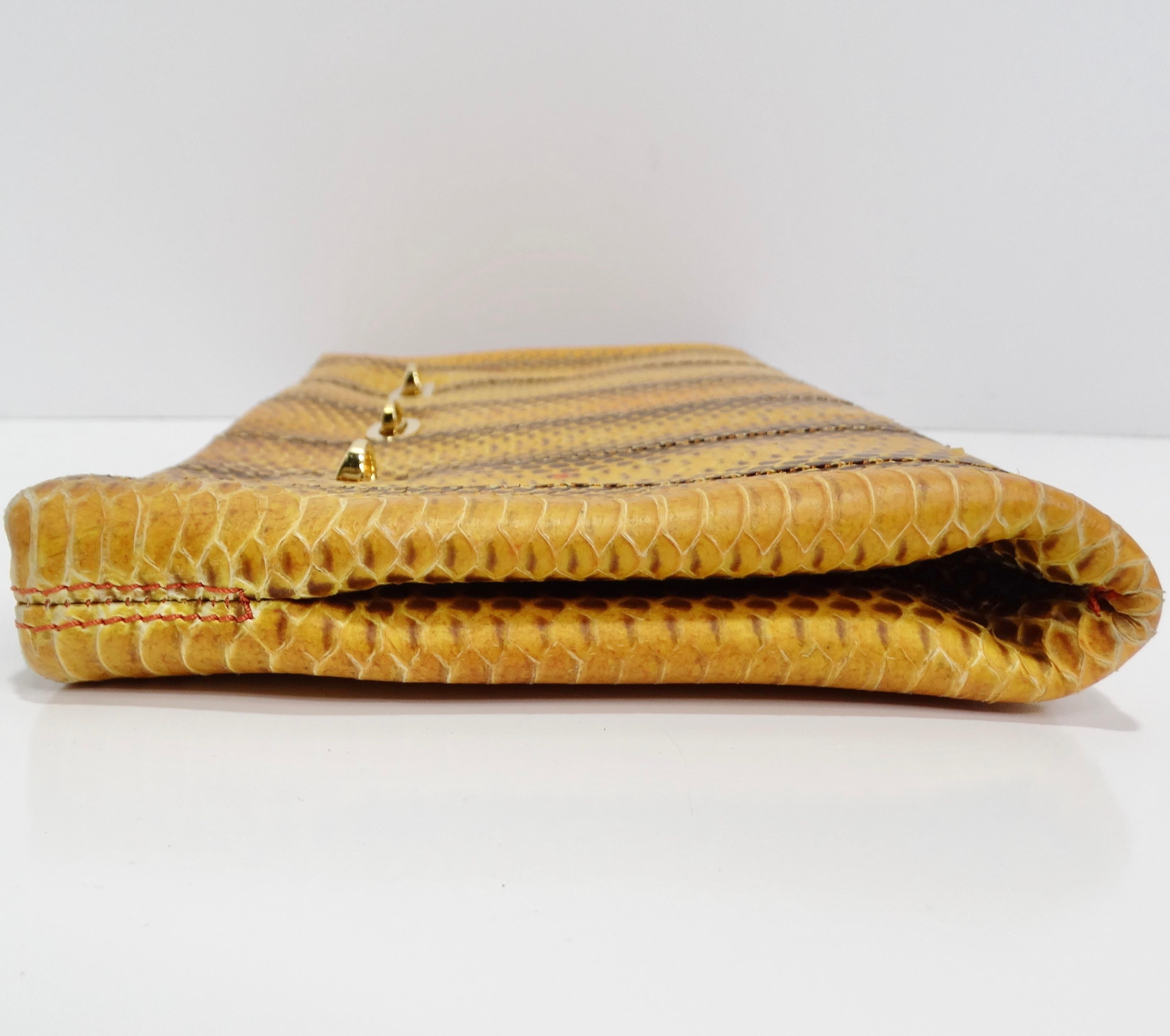 VBH 1980s Yellow Snakeskin Embossed Leather Clutch In Excellent Condition For Sale In Scottsdale, AZ