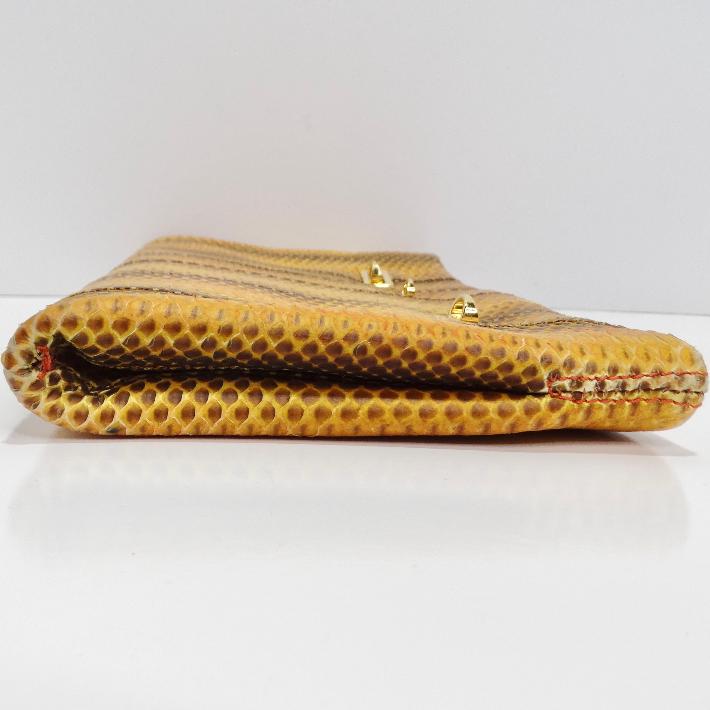VBH Pochette en cuir gaufré en peau de serpent jaune des années 1980 en vente 1