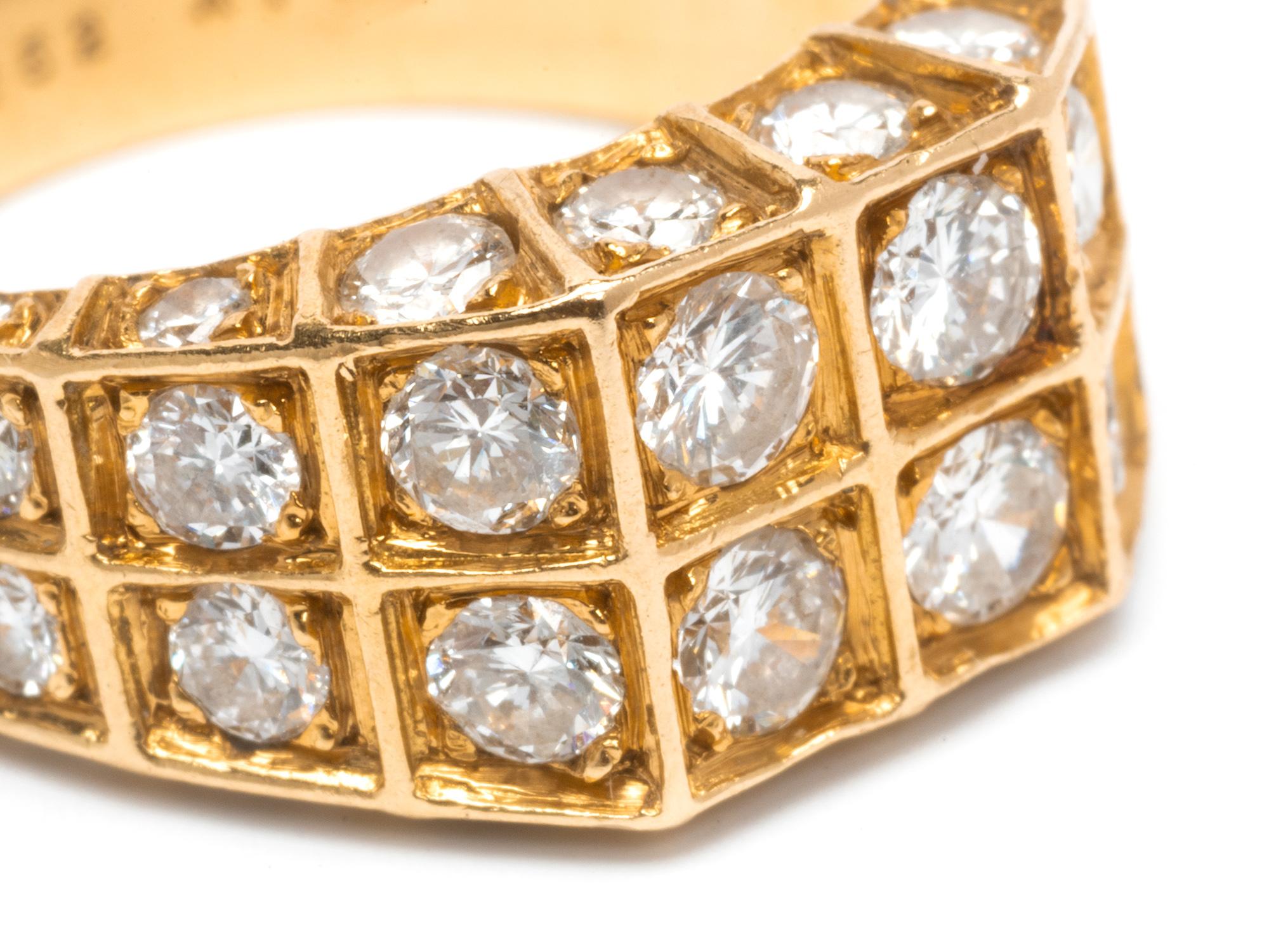 AVC  Anillo de diamantes Four Row Corte redondo en venta