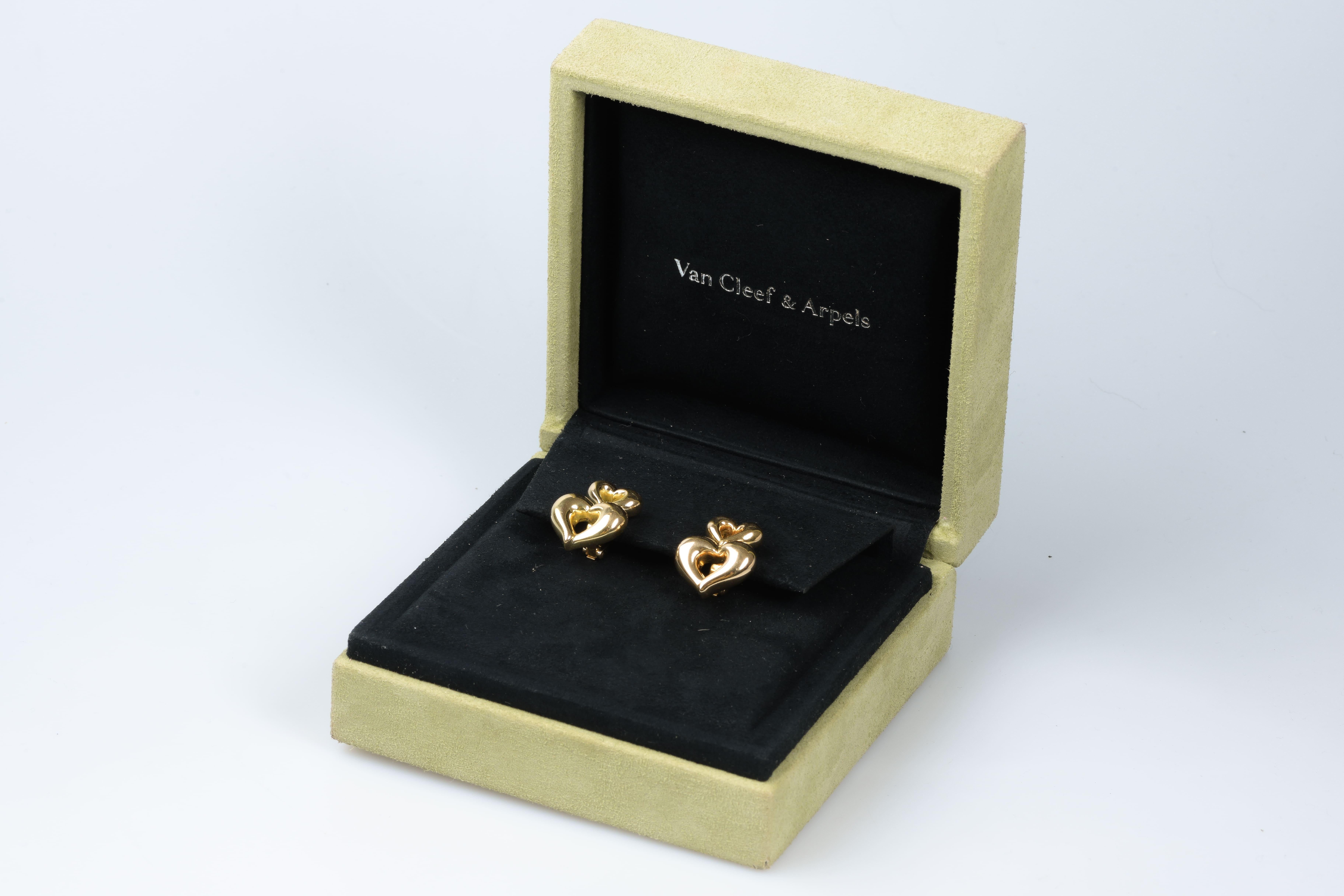 VCA Heart Shaped Earrings in 18K Gold For Sale 4