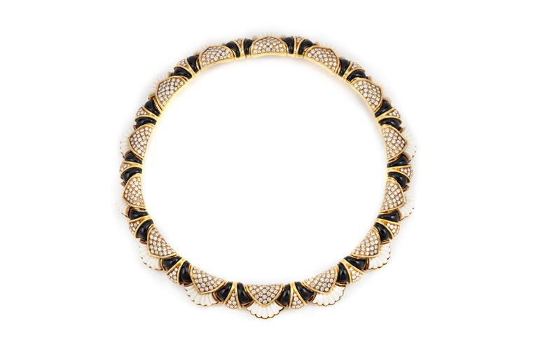 VCA Necklace and Bracelet with Diamond Coral and Onyx For Sale at 1stDibs